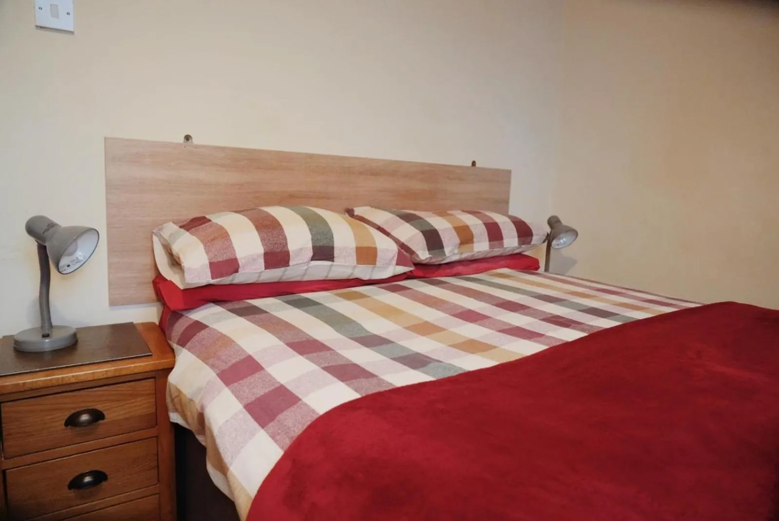 Bed in The Waverley Hotel