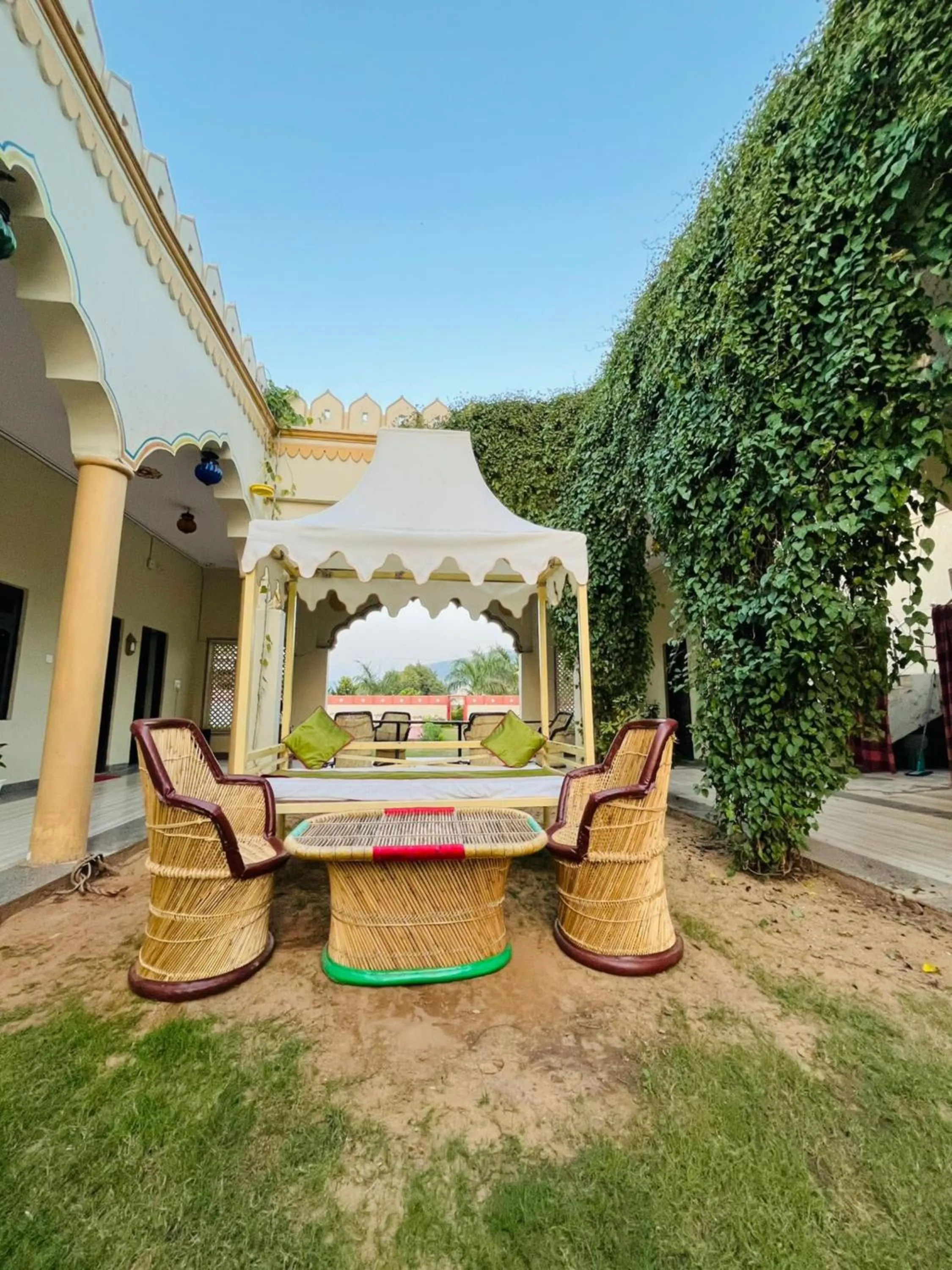Garden in Hotel Mewad Haveli Pushkar