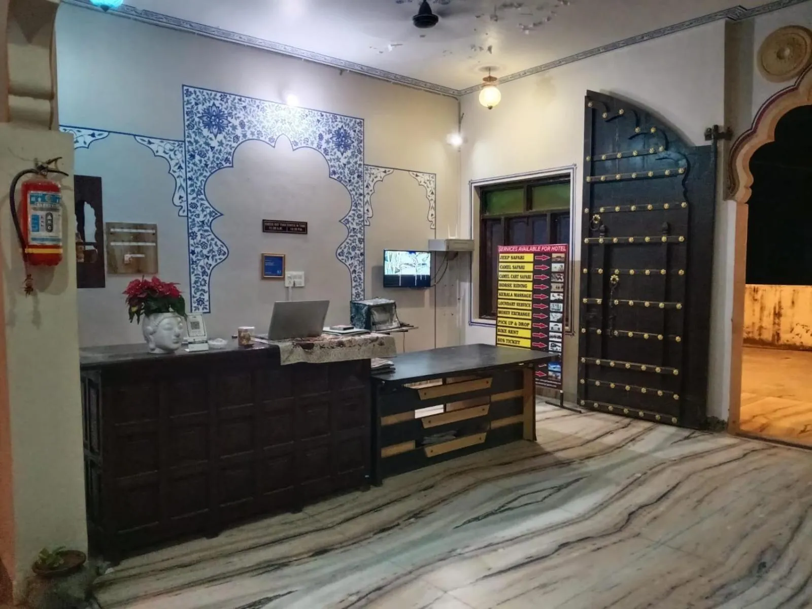 Lobby or reception in Hotel Mewad Haveli Pushkar