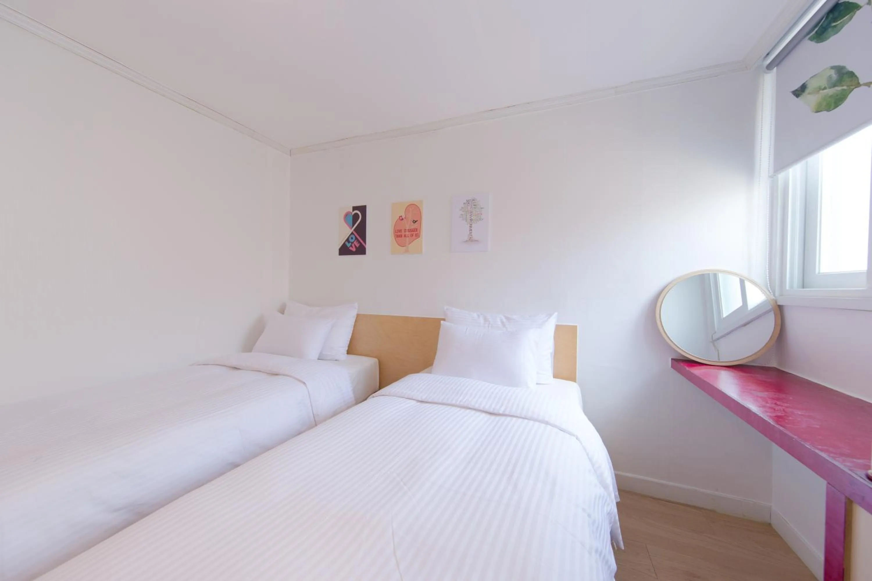 Bed in Travel Monster