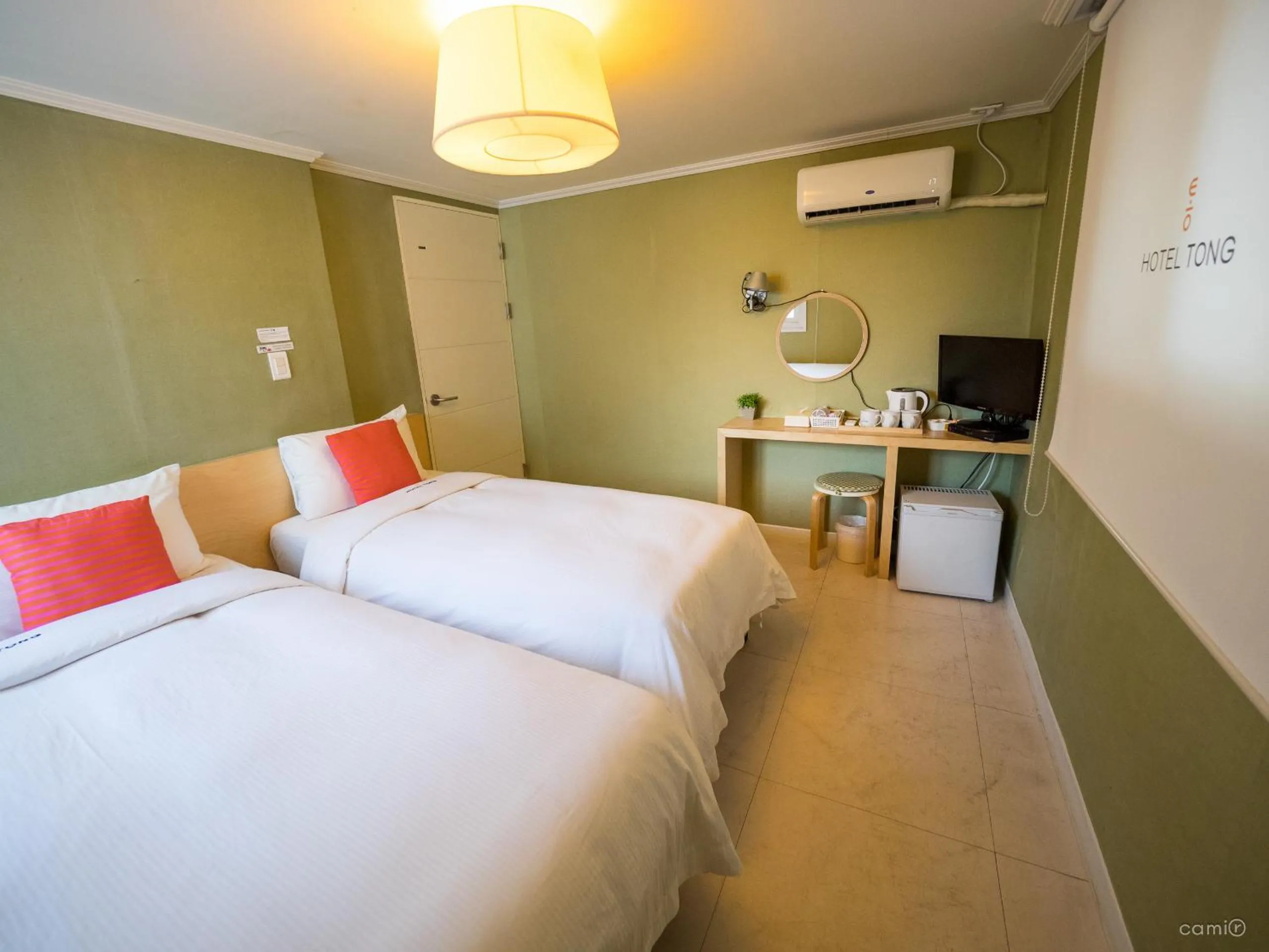 Bed in Travel Monster