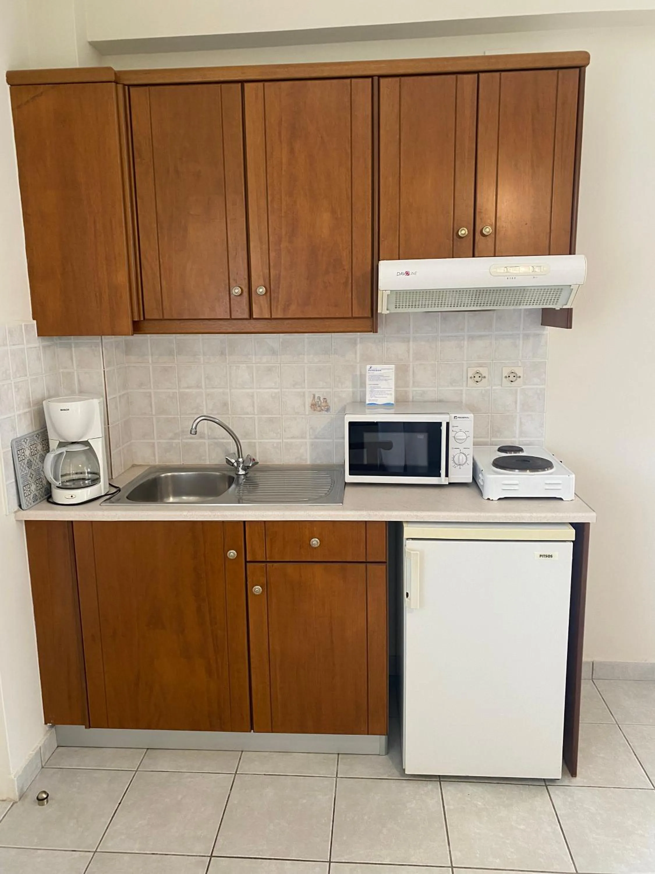 Poseidon Studios & Apartments