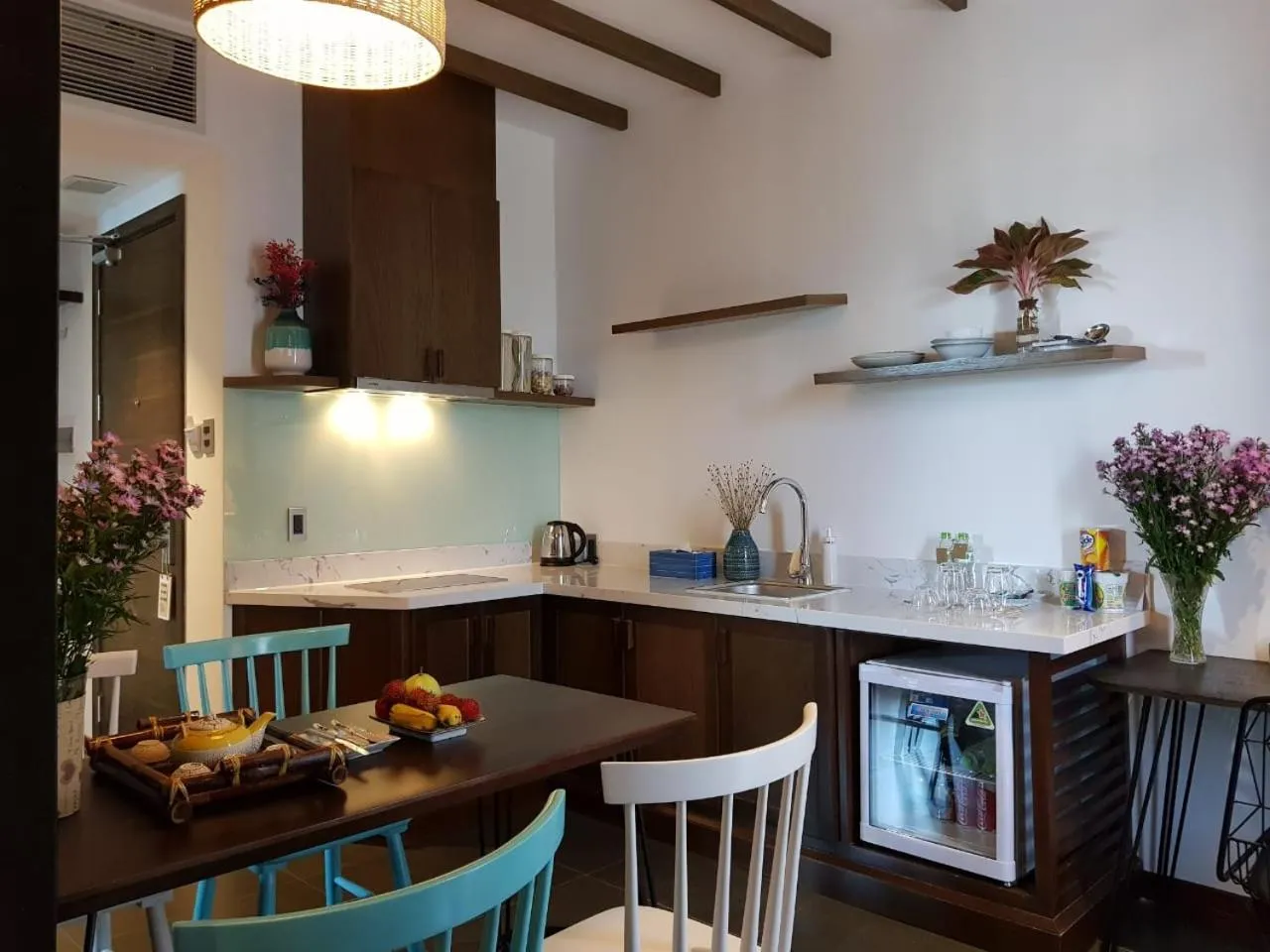 Kitchen or kitchenette in Santori Hotel Da Nang Bay