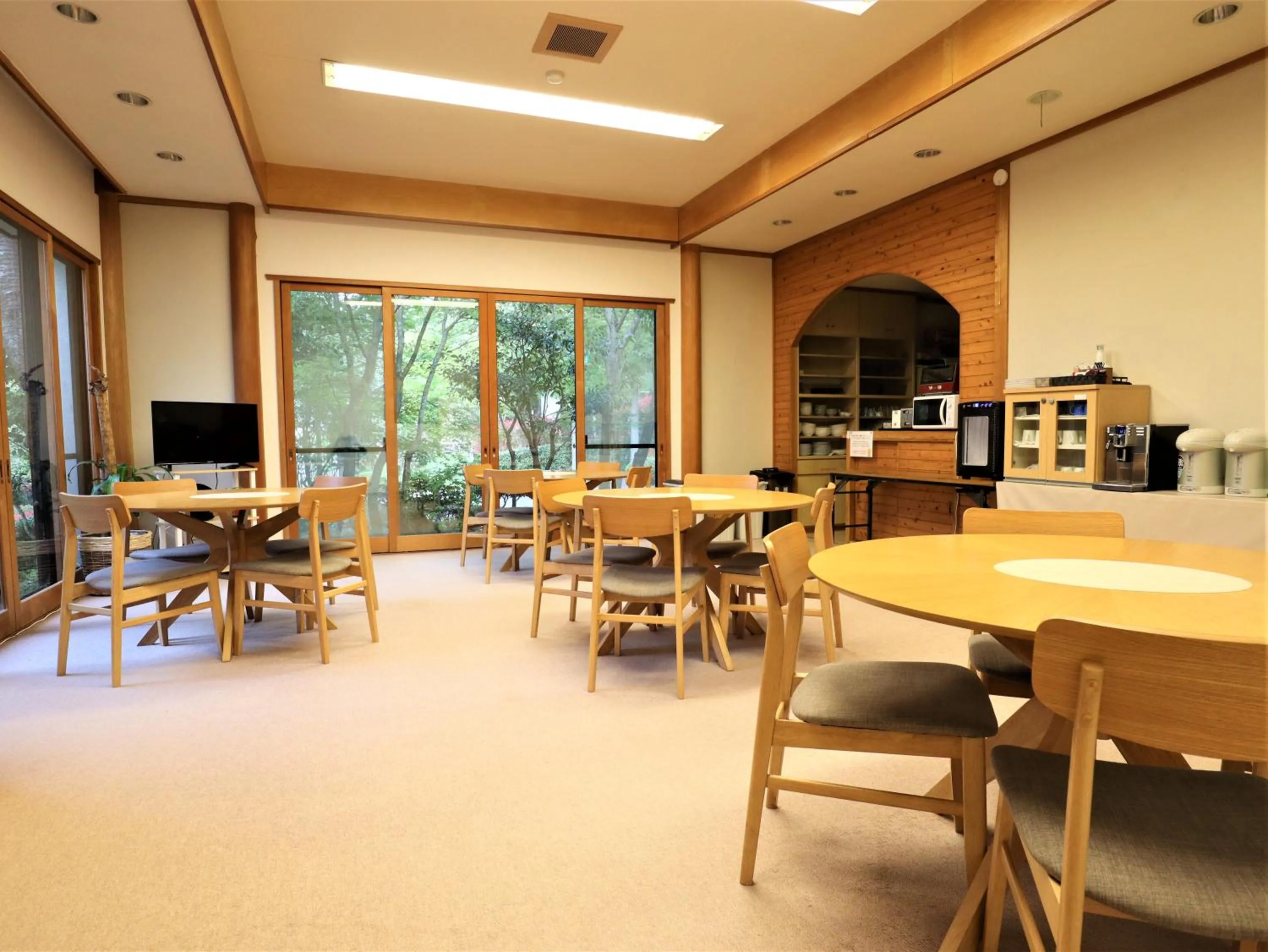 Communal lounge/ TV room in Yufuin Hoshinosato