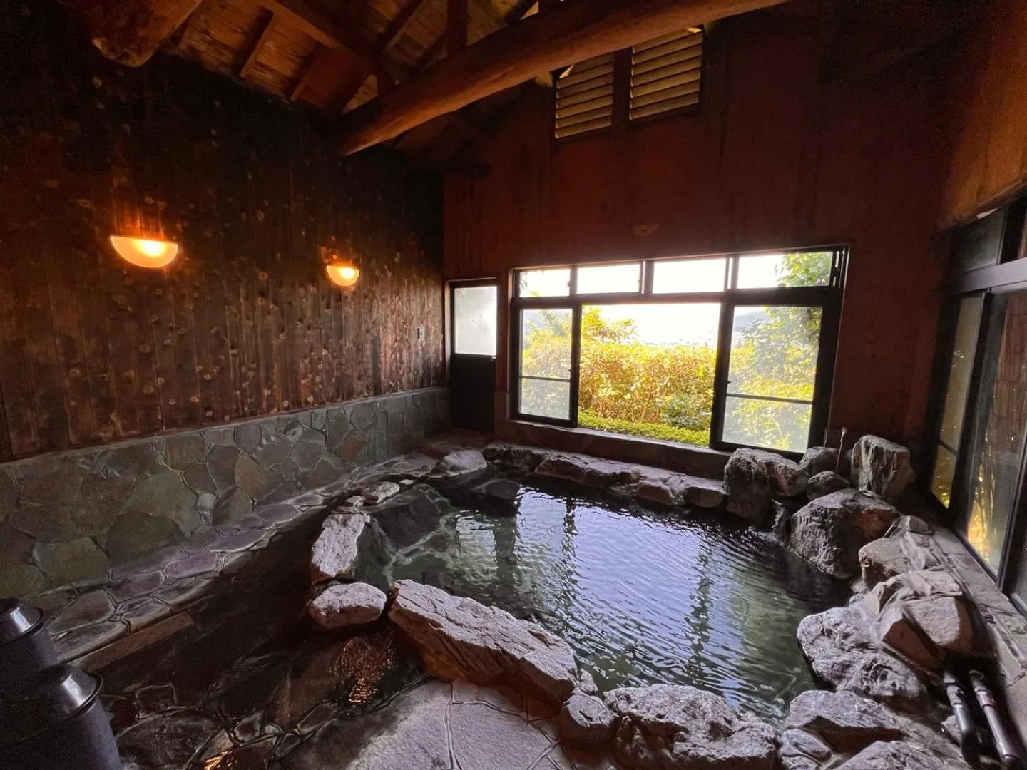 Hot Spring Bath in Yufuin Hoshinosato
