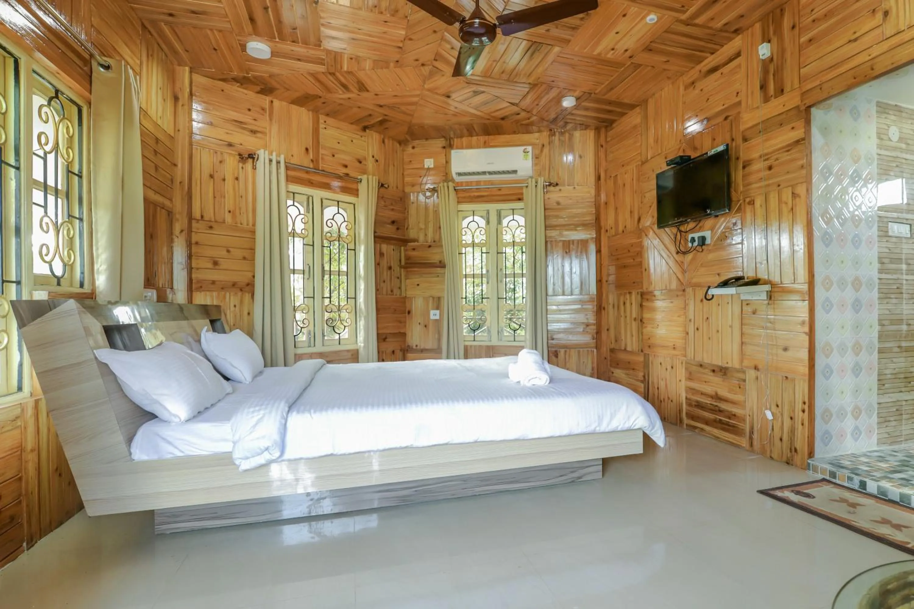 Bed in Resort Trimurti