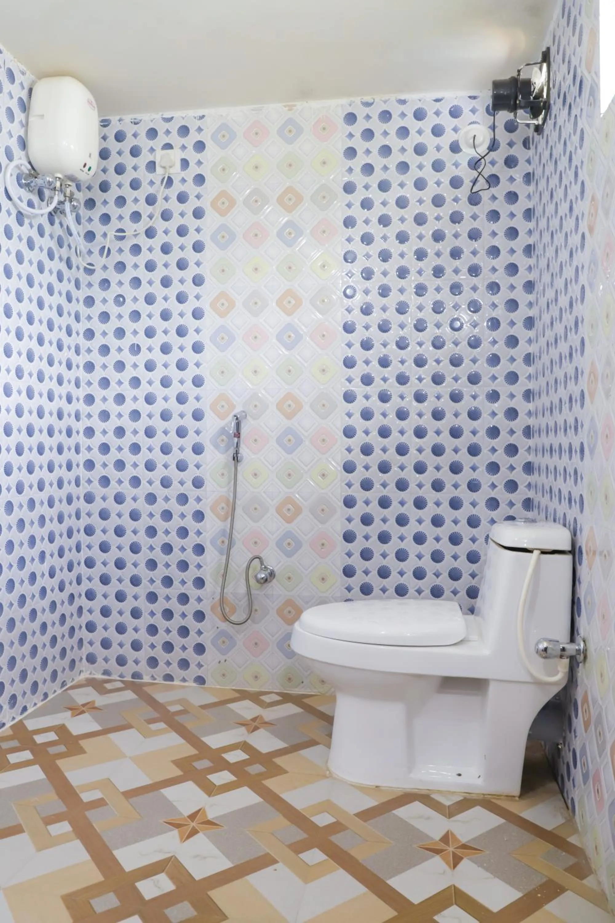 Toilet in Resort Trimurti