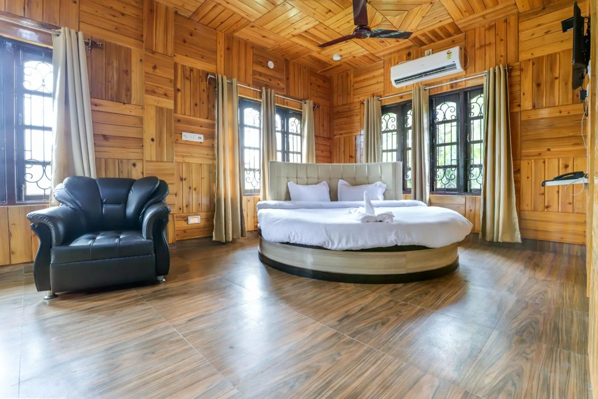 Bed in Resort Trimurti