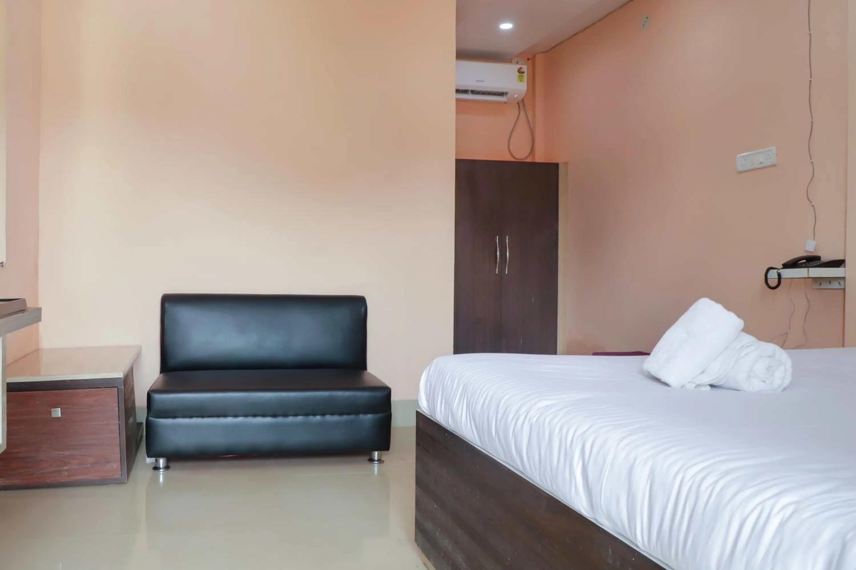 Bed in Resort Trimurti