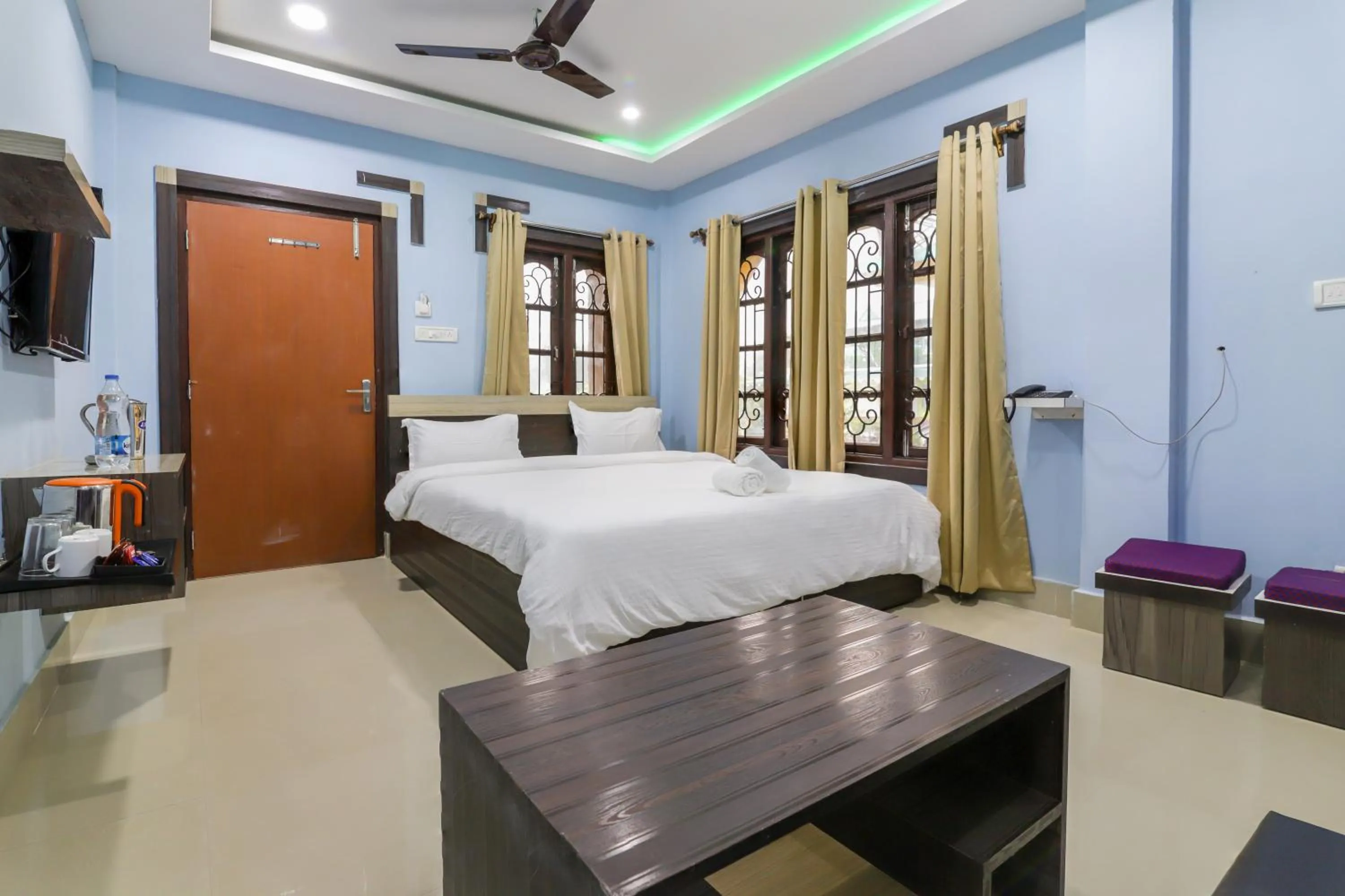 Bed in Resort Trimurti