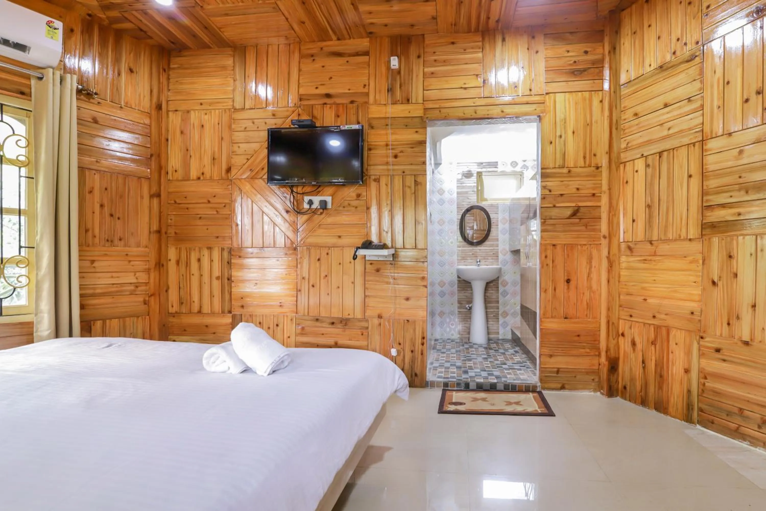 Bed in Resort Trimurti
