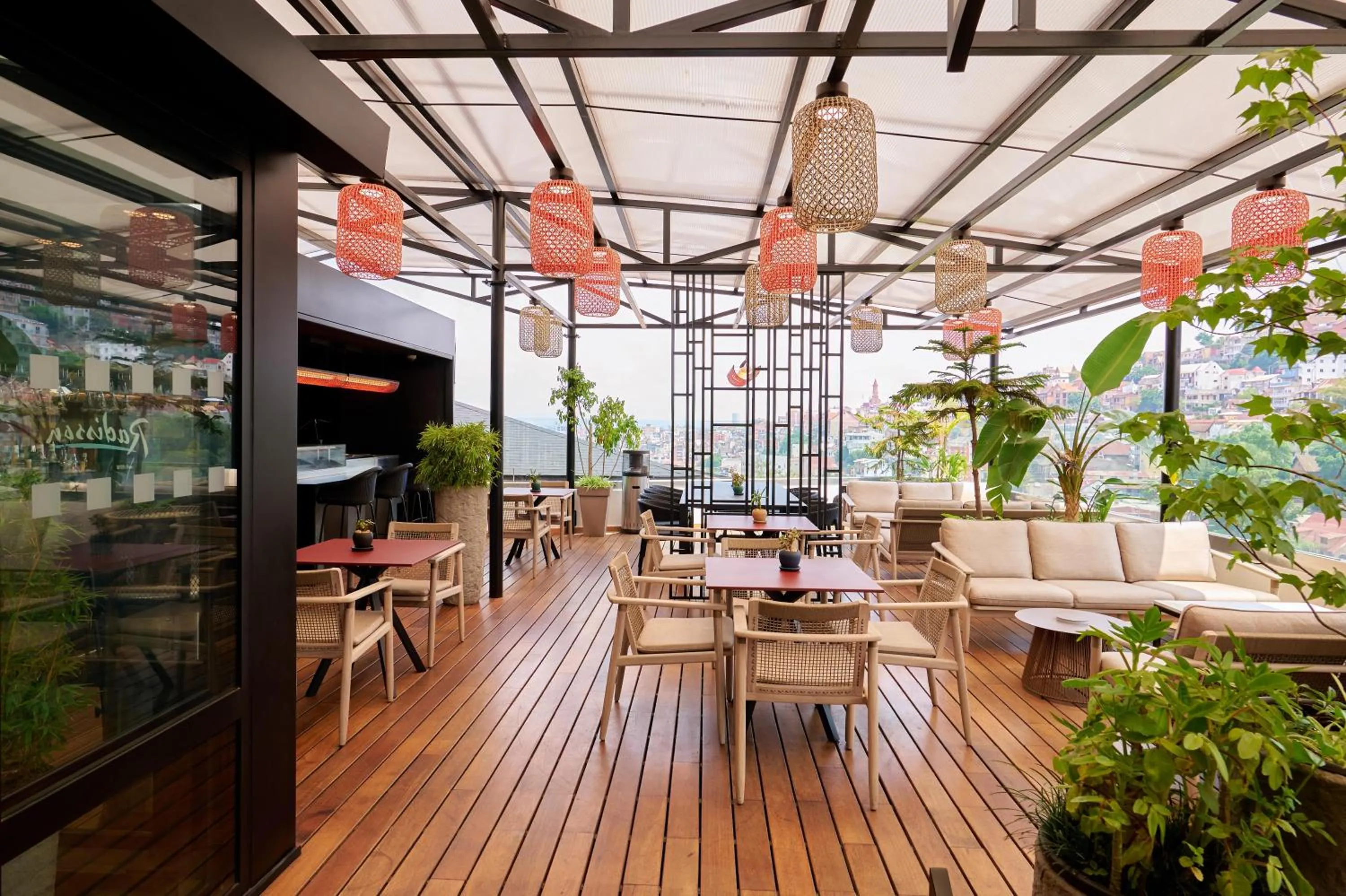 Restaurant/places to eat in Radisson Serviced Apartments Antananarivo City Centre