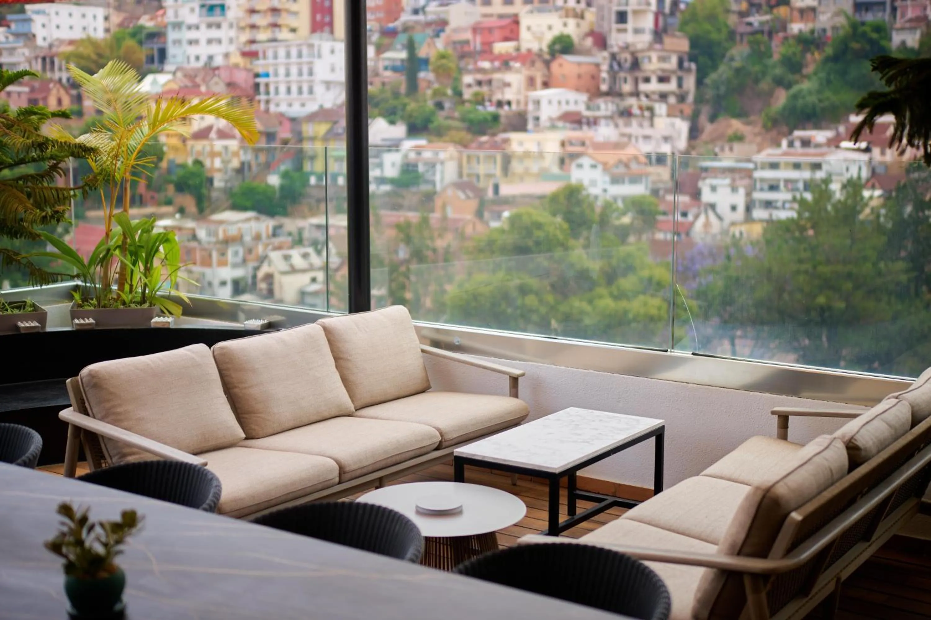 Restaurant/places to eat in Radisson Serviced Apartments Antananarivo City Centre