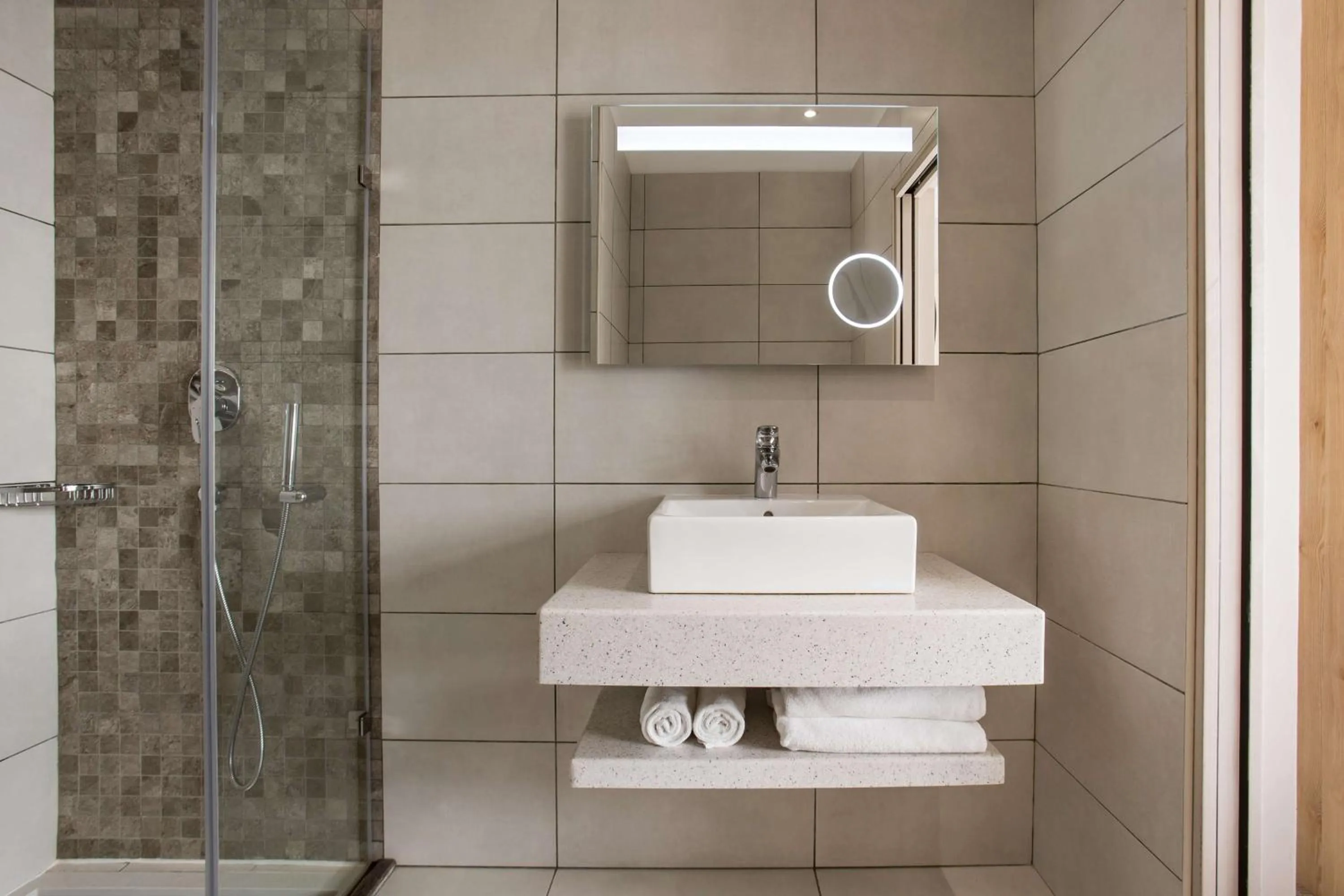 Bathroom in Radisson Serviced Apartments Antananarivo City Centre