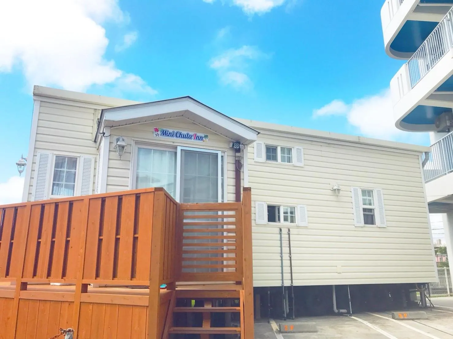 Facade/entrance in Mini Chula Inn