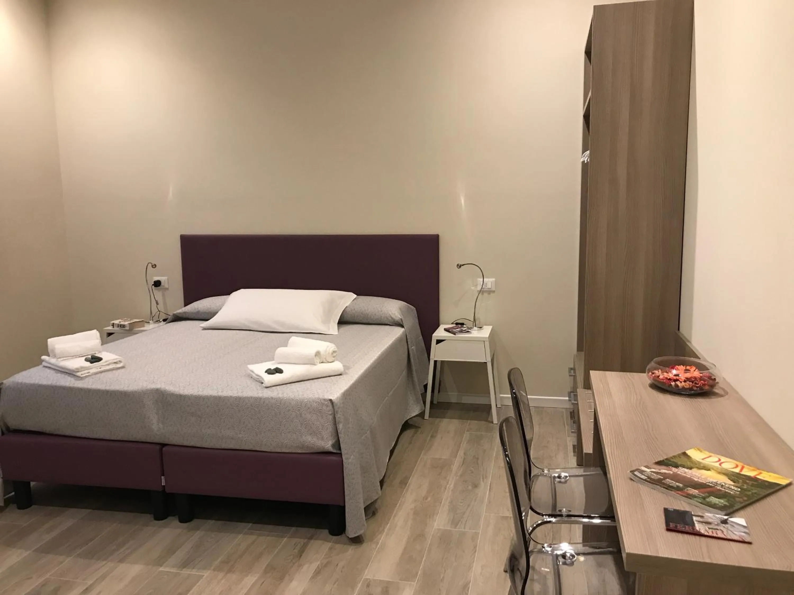 Bed in Honey Rooms Ferrara