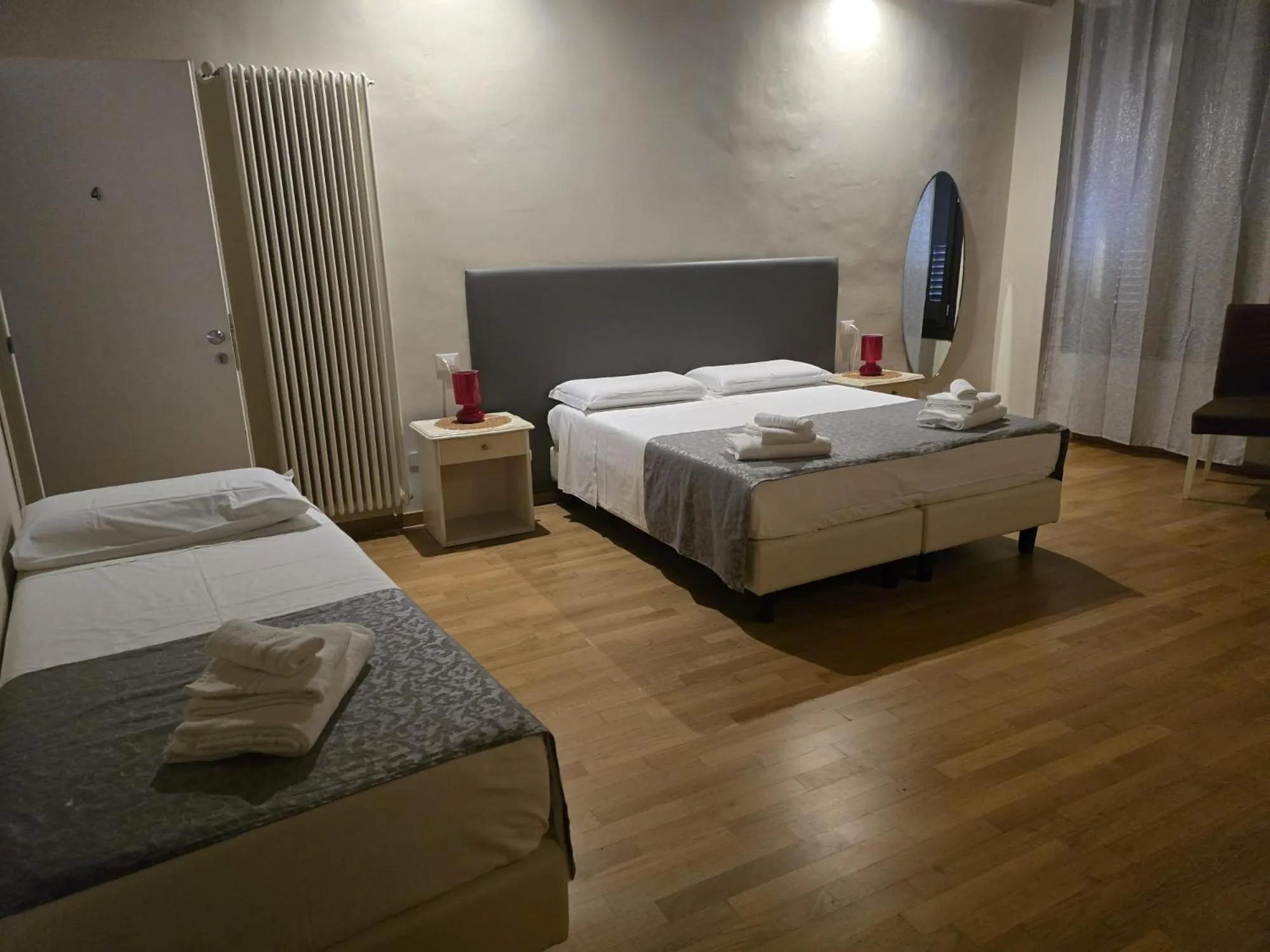 Bed in Honey Rooms Ferrara