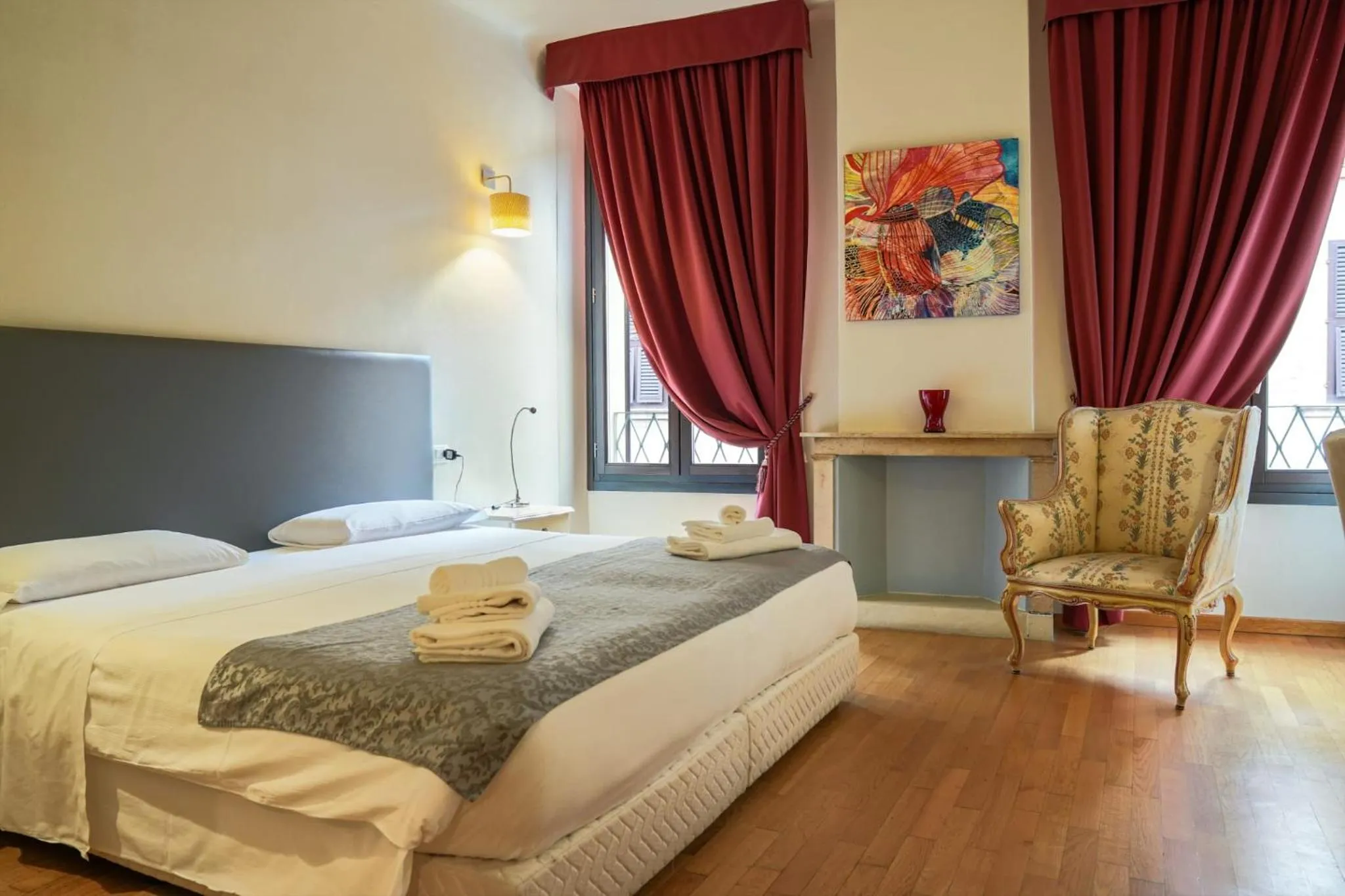 Bed in Honey Rooms Ferrara