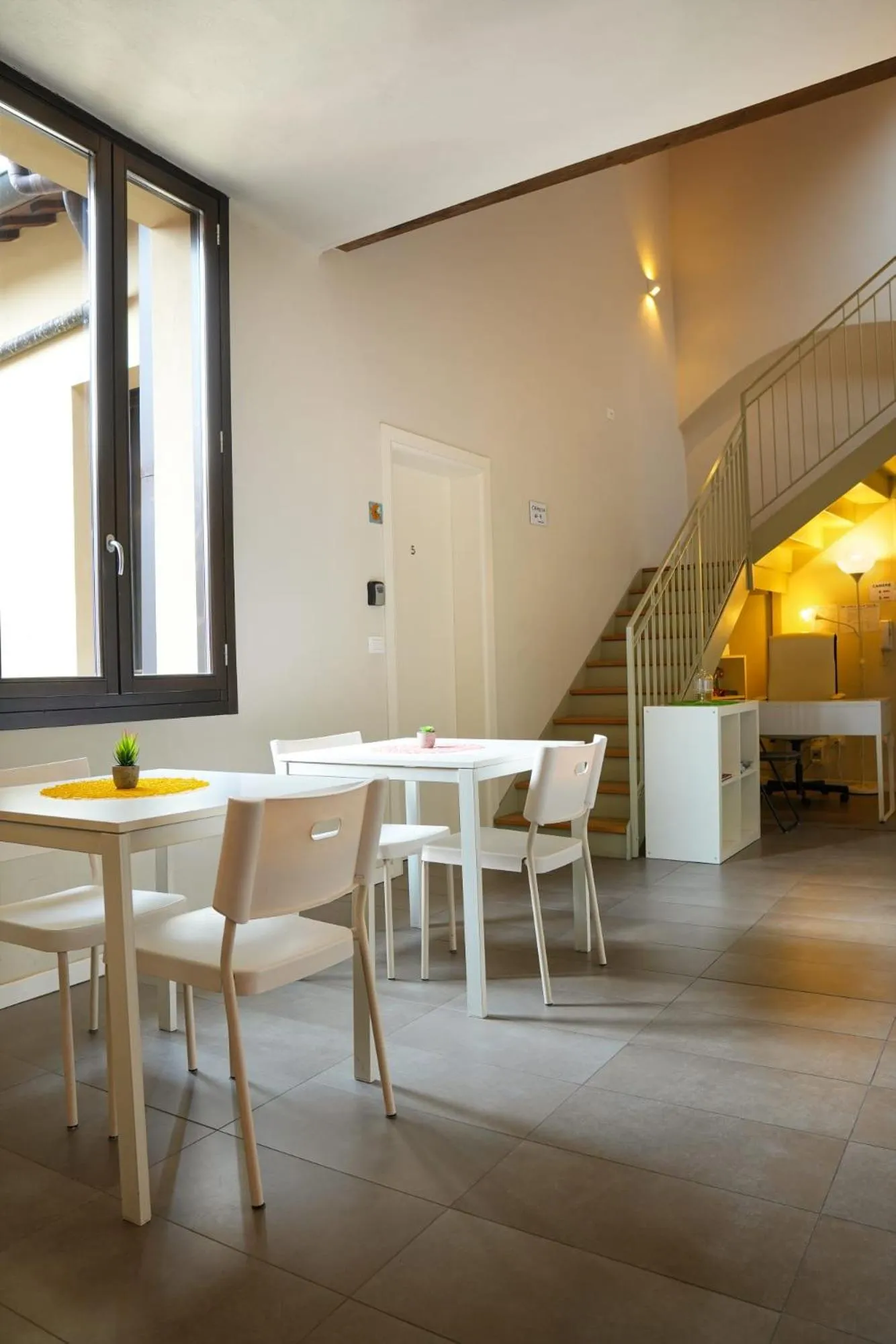 Living room in Honey Rooms Ferrara