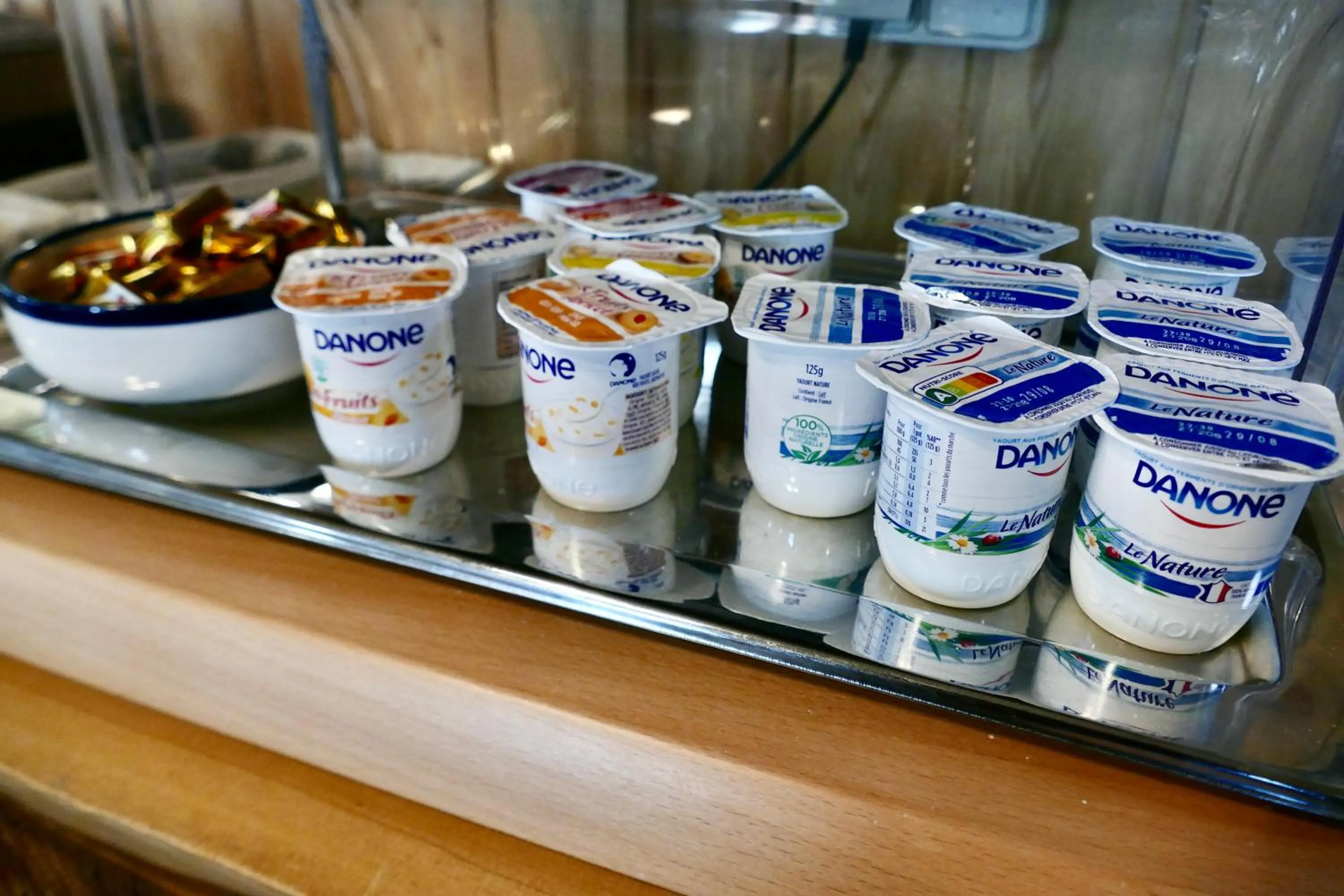 Buffet breakfast in Hôtel Le Blainon