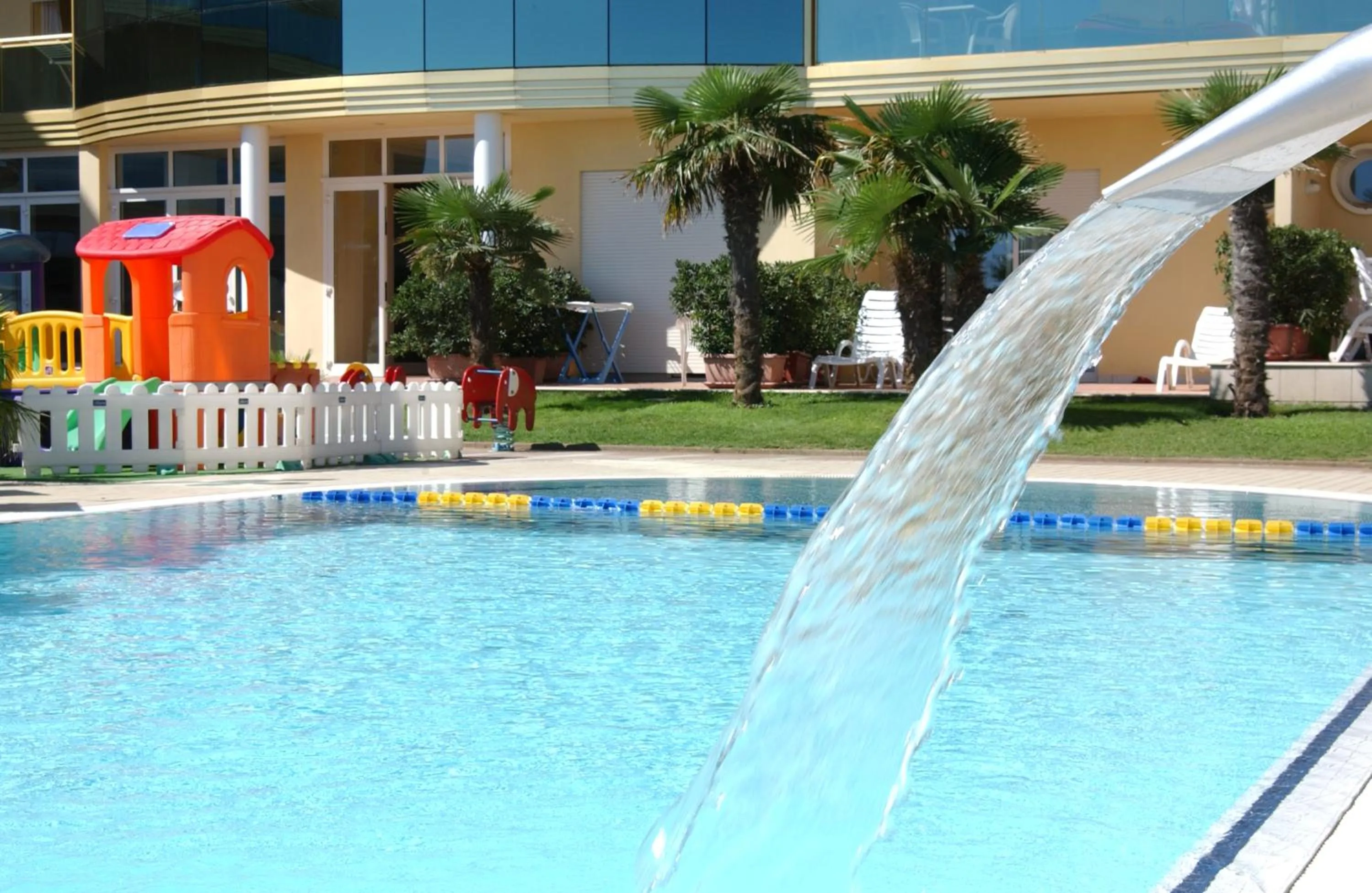 Swimming pool in Hotel Valverde & Residenza