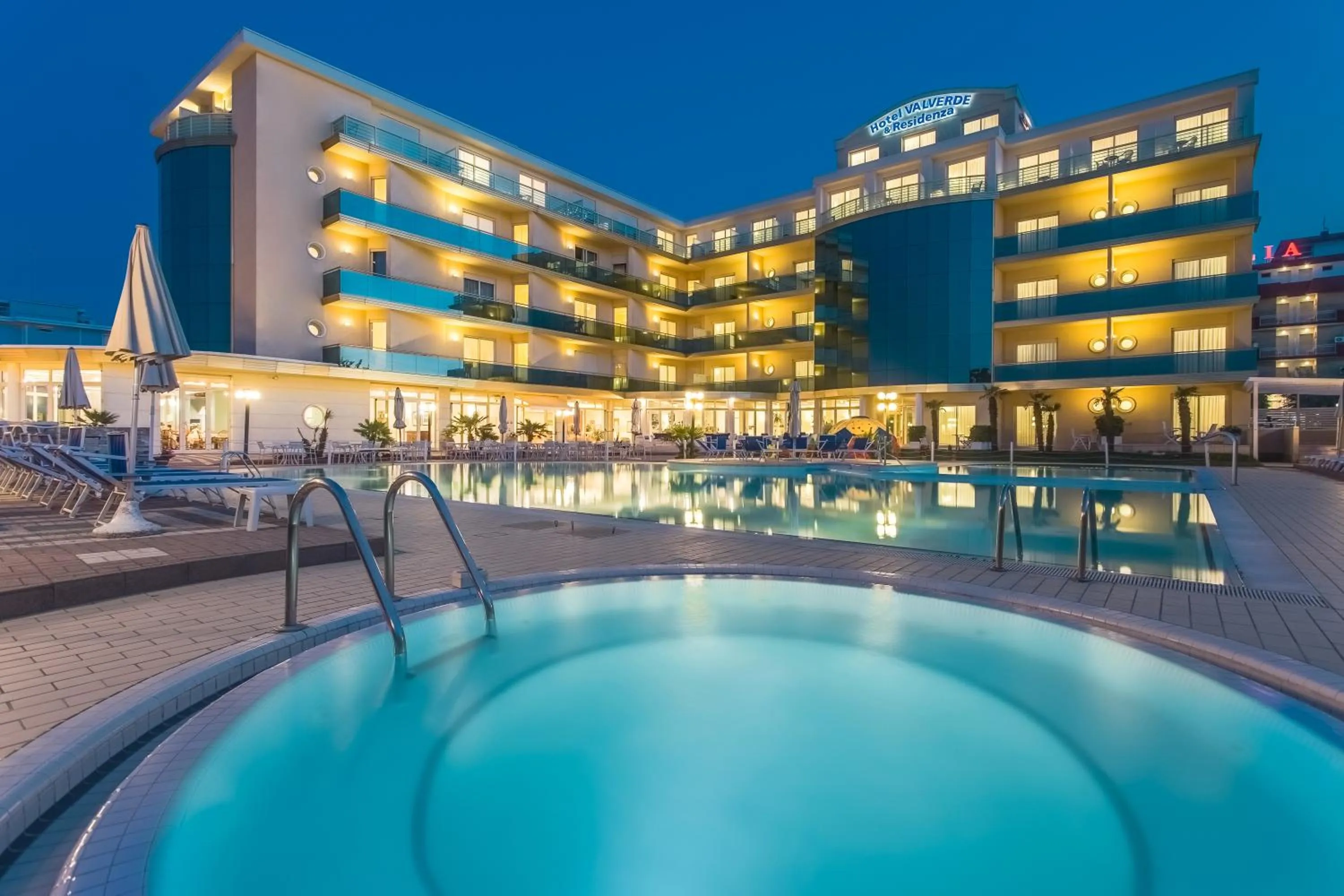 Facade/entrance in Hotel Valverde & Residenza