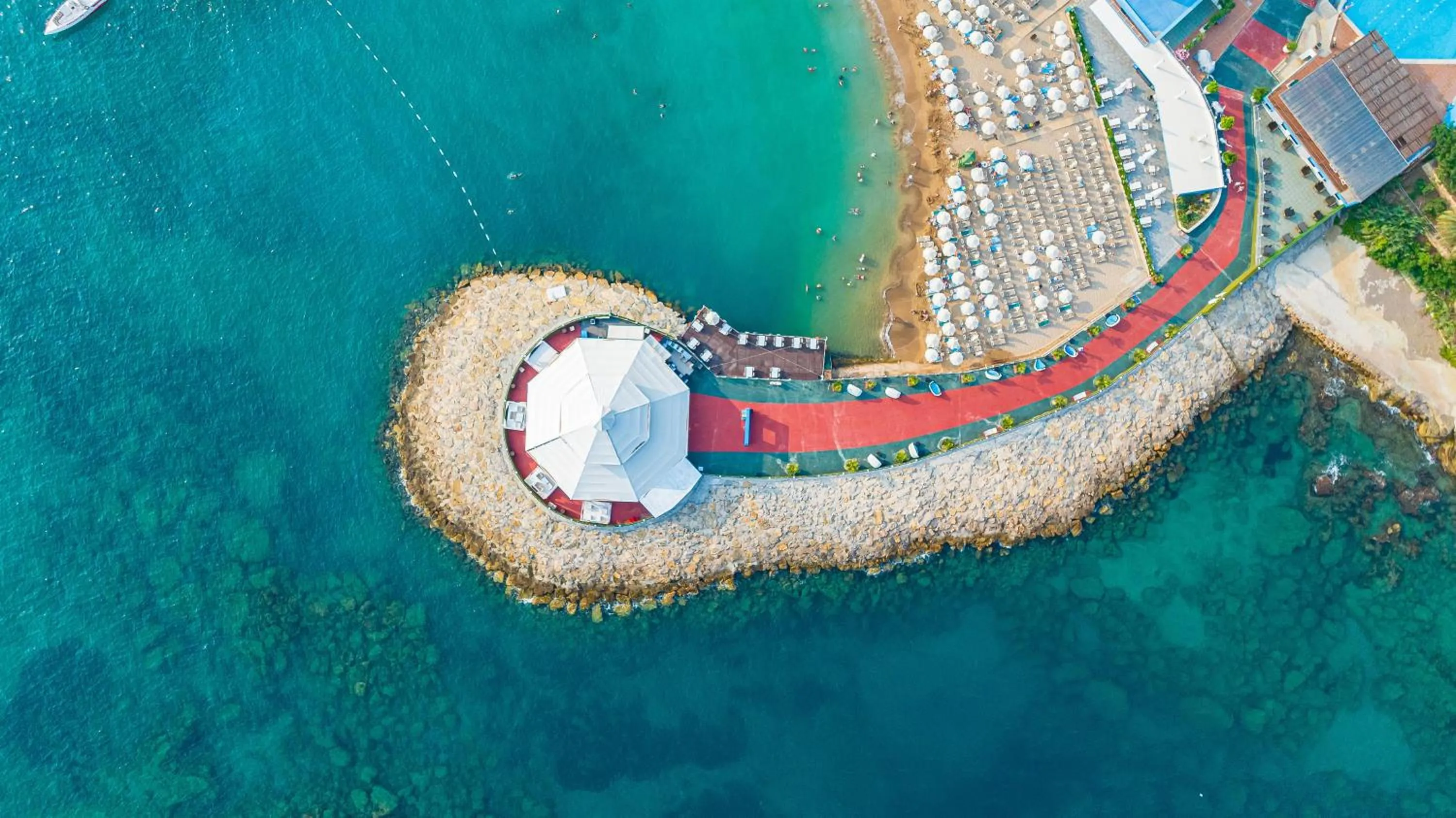 Property building in Granada Luxury Okurcalar