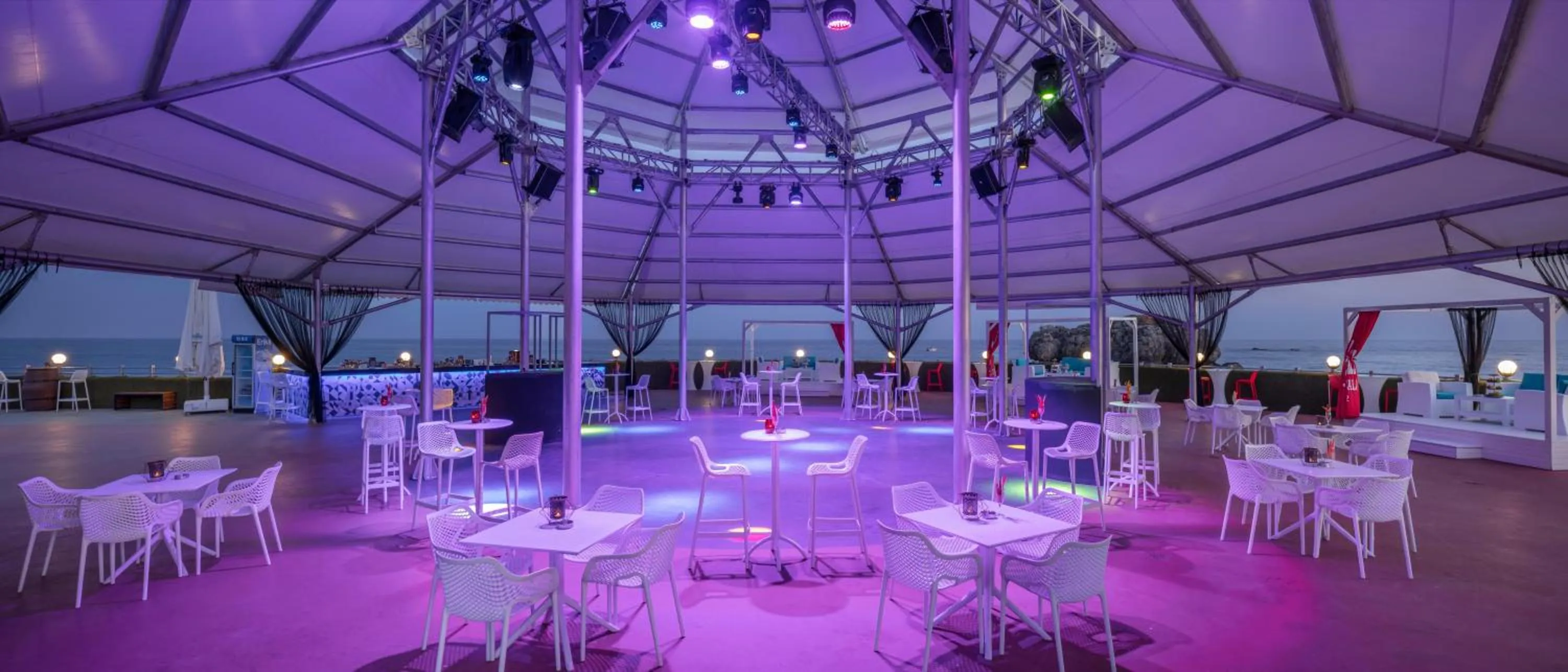 Lounge or bar in Granada Luxury Okurcalar