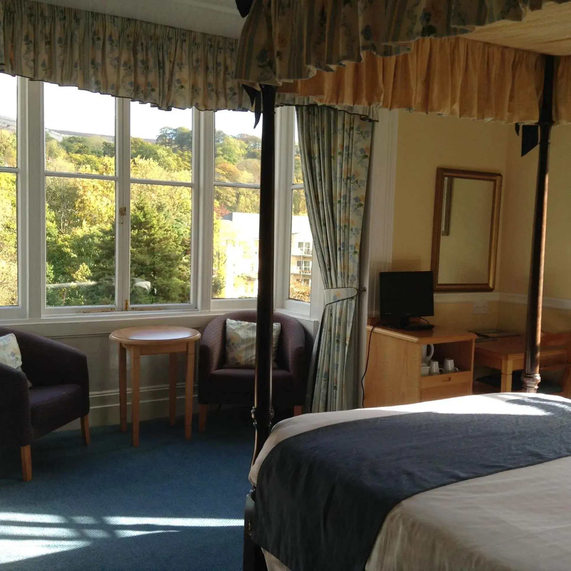 Superior Double Room in The Hand Hotel Llangollen by Compass Hospitality Superior Double Room in The Hand Hotel Llangollen by Compass Hospitality