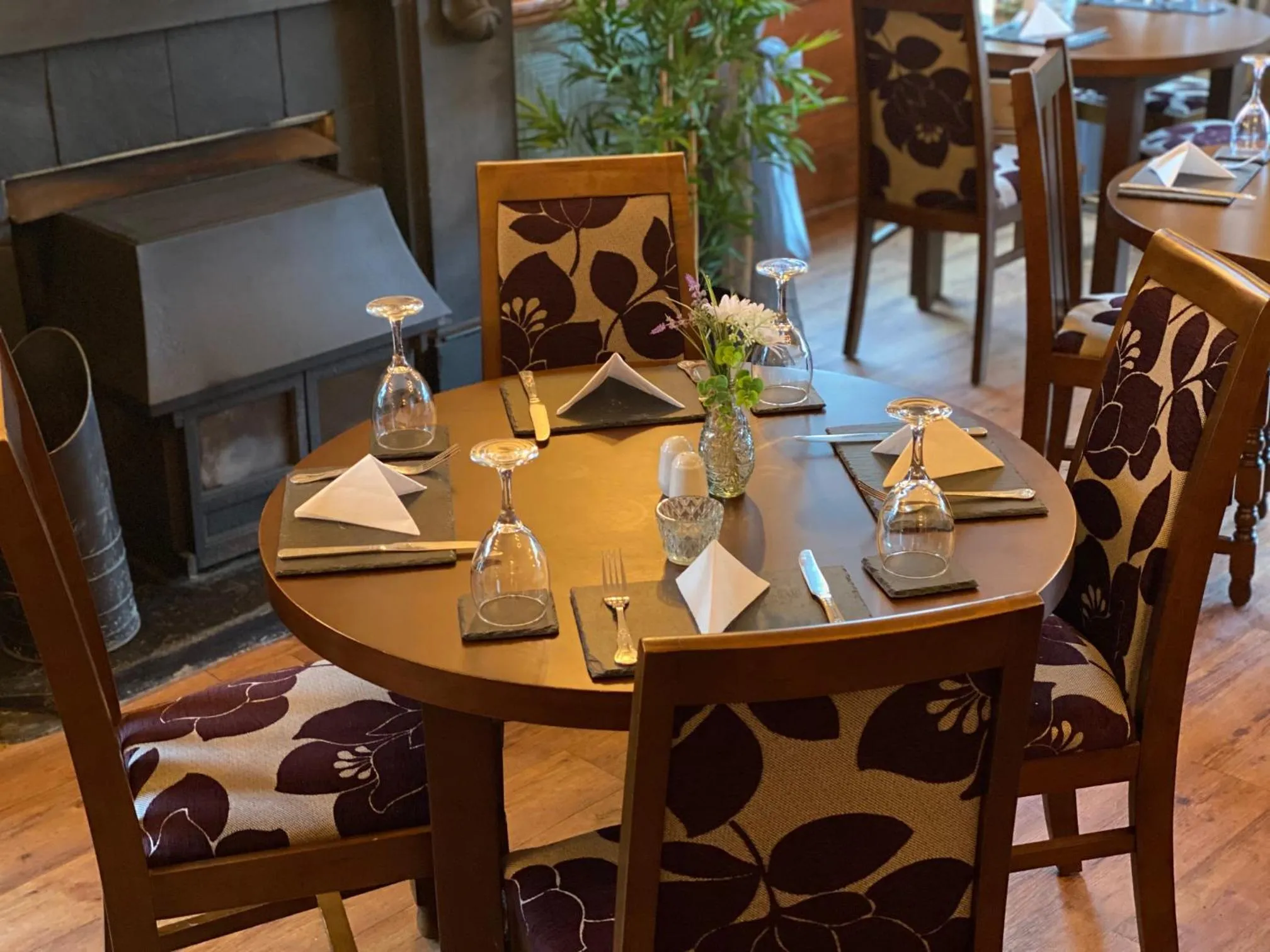 Restaurant/places to eat in The Hand Hotel Llangollen by Compass Hospitality