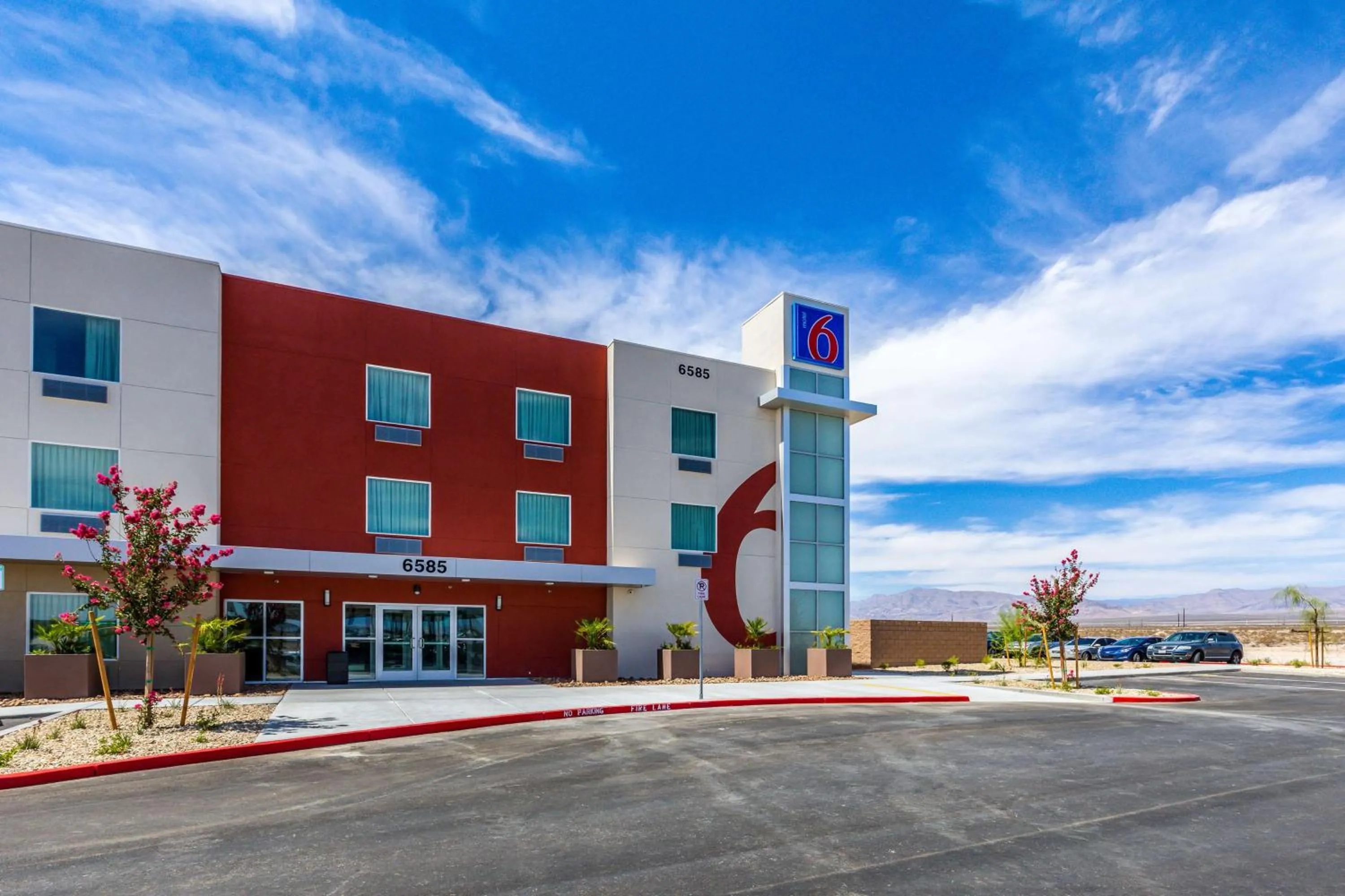 Property building in Motel 6-Las Vegas, NV - Motor Speedway