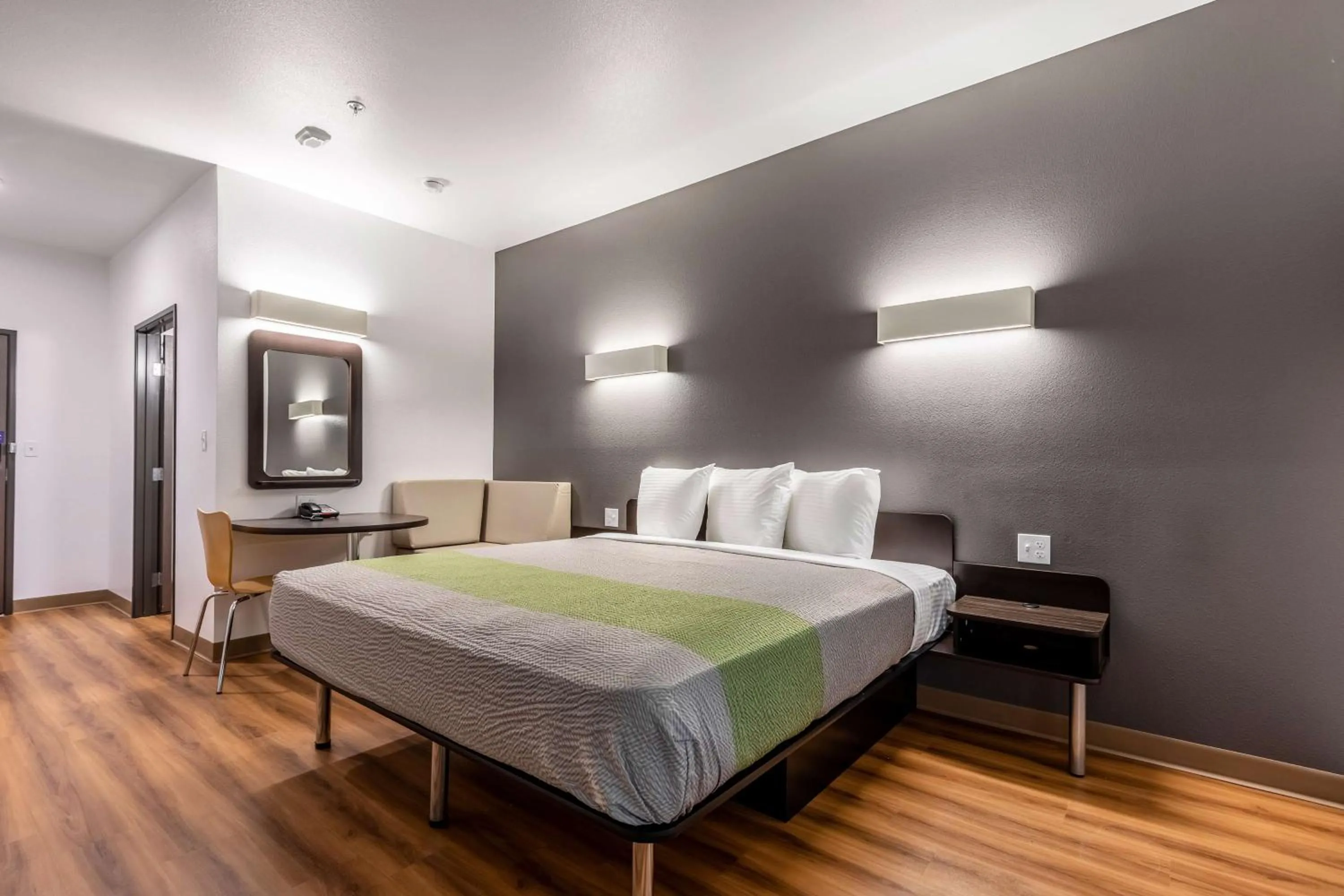 Seating area, Bed in Motel 6-Las Vegas, NV - Motor Speedway