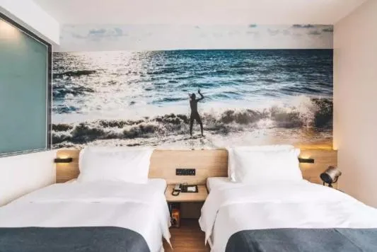 Atour Light Hotel Tangshan Exhibition Center