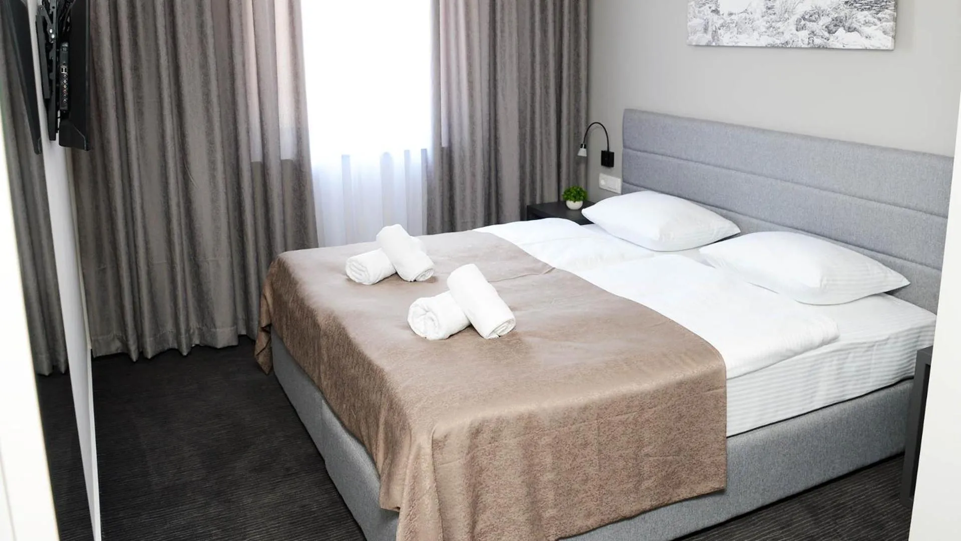 Bedroom, Bed in Hotel Bigeste