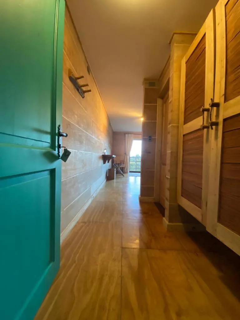 wardrobe in Hotel Parque Quilquico