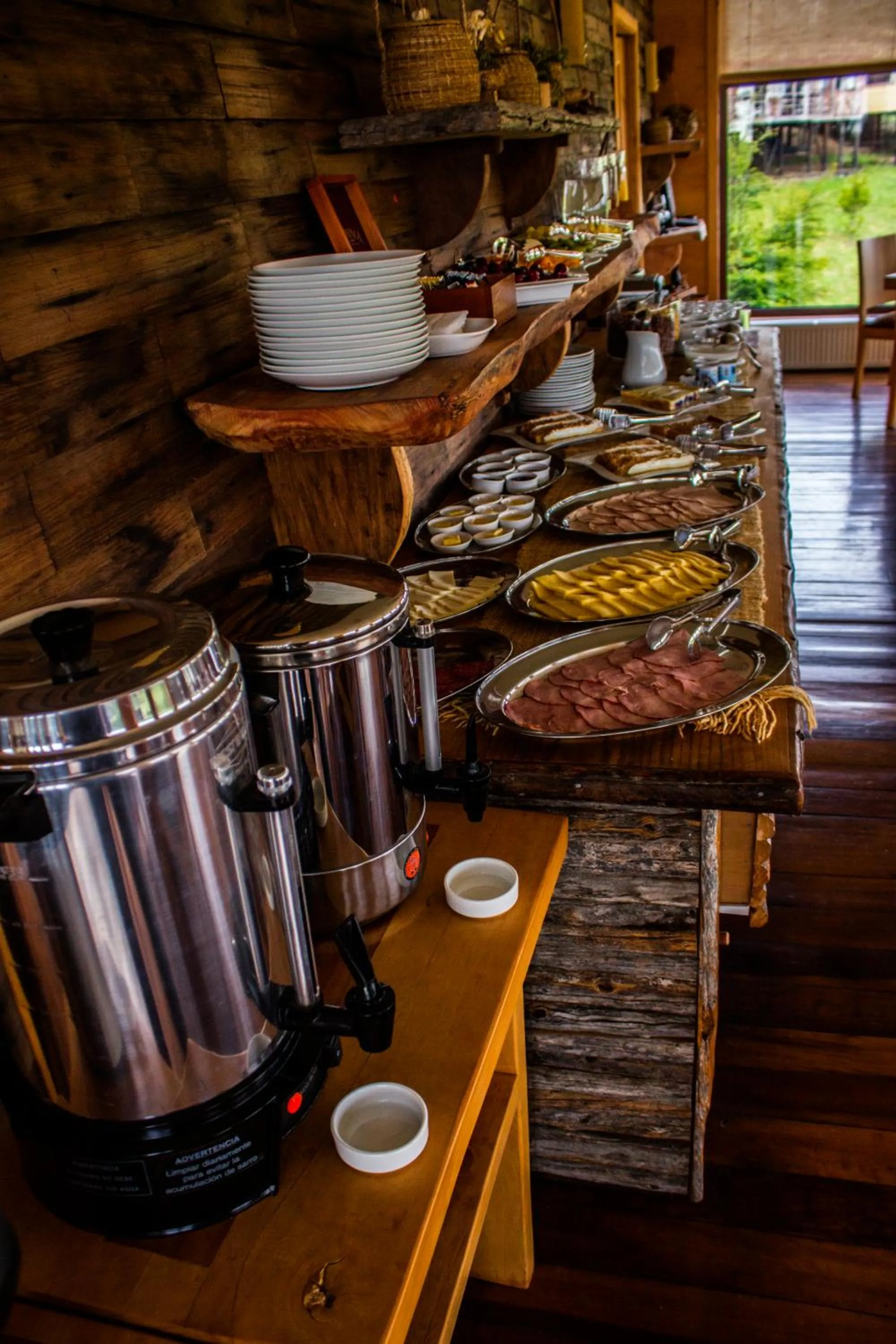 Restaurant/places to eat in Hotel Parque Quilquico