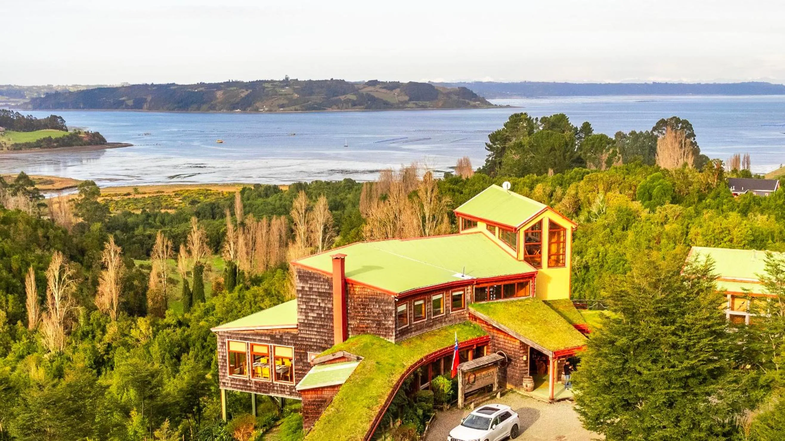 Property building in Hotel Parque Quilquico