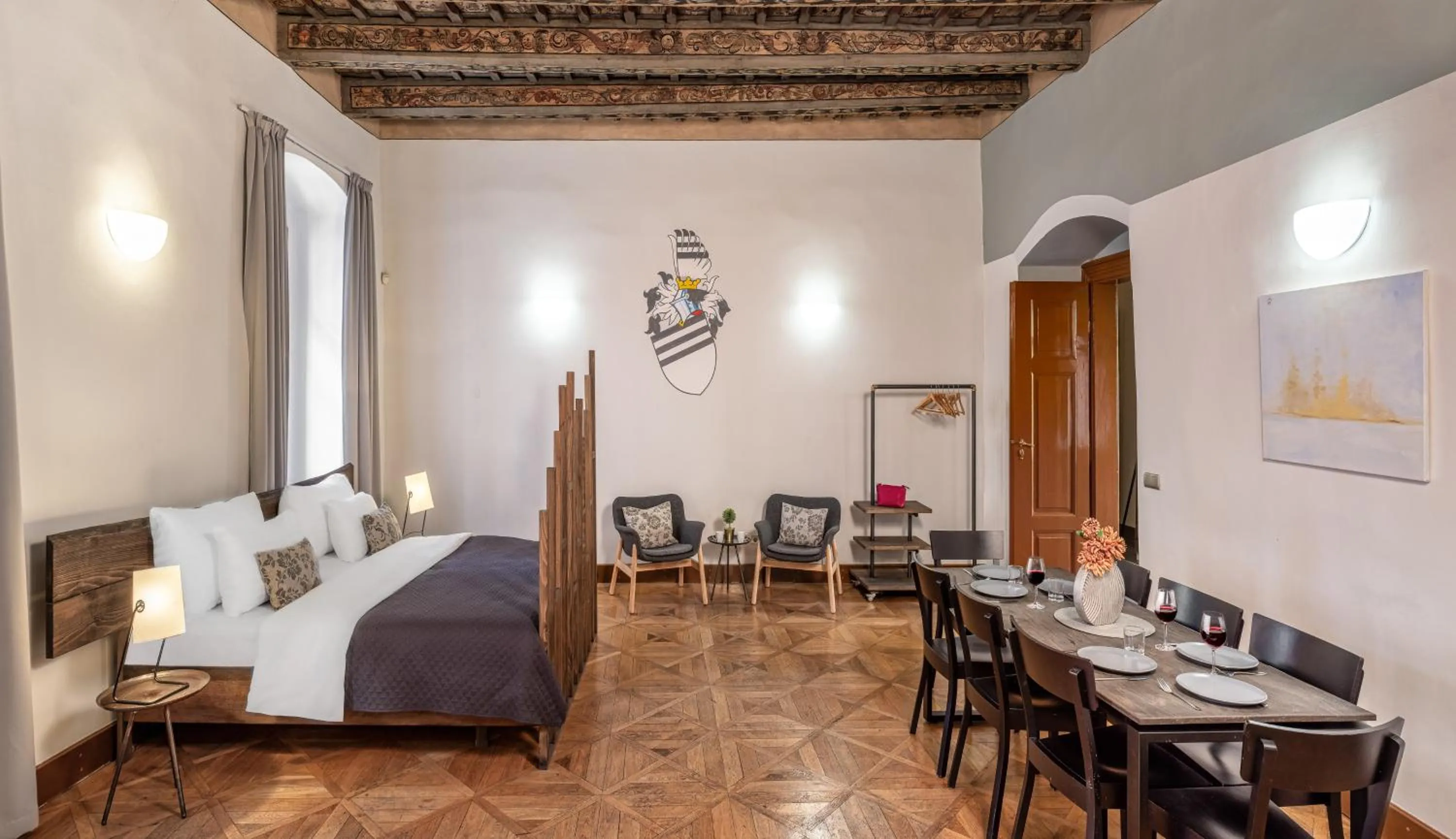 Bed in 3 Epoques Apartments by Adrez