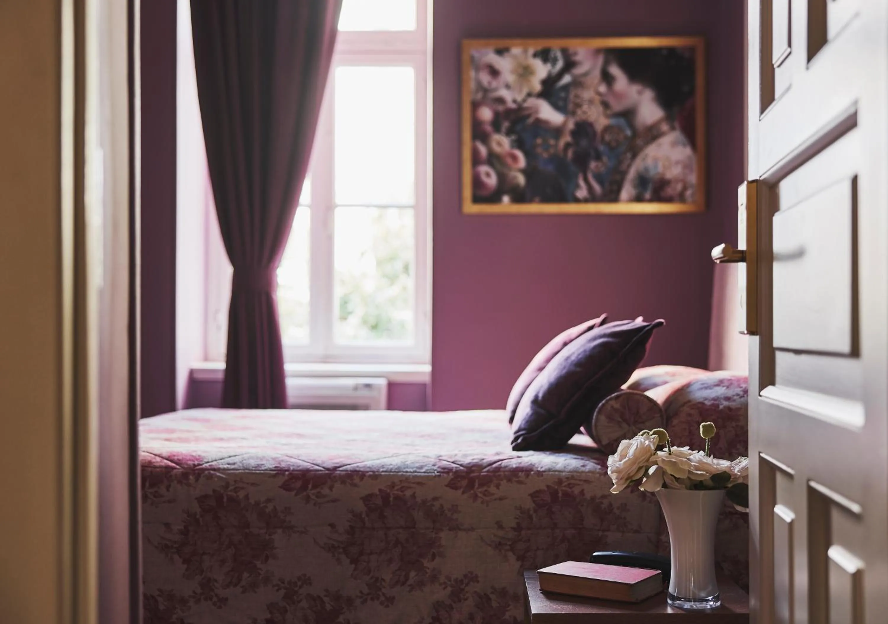 Bedroom, Bed in Bohemian Suites Athens