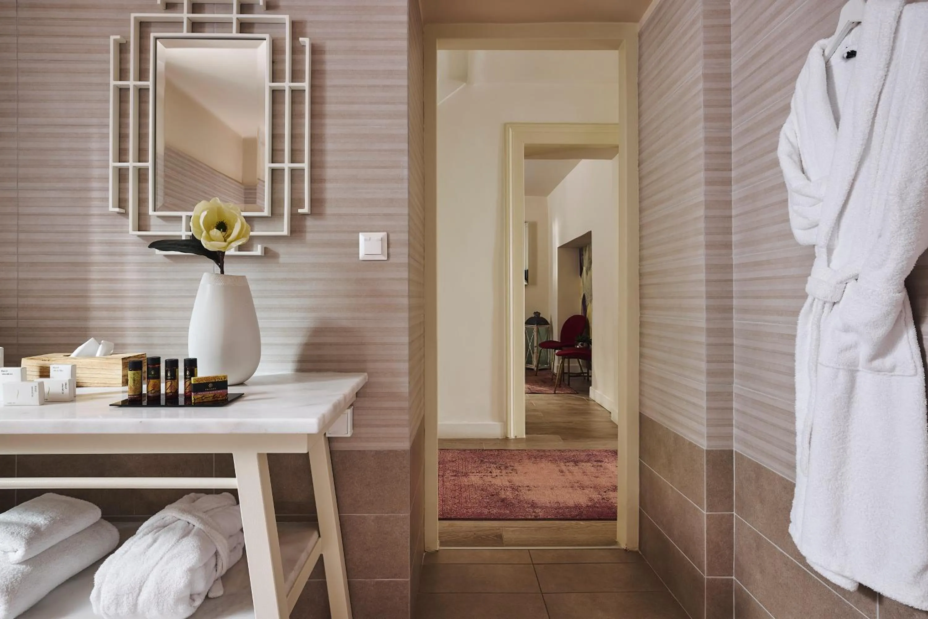 Bathroom, Bed in Bohemian Suites Athens