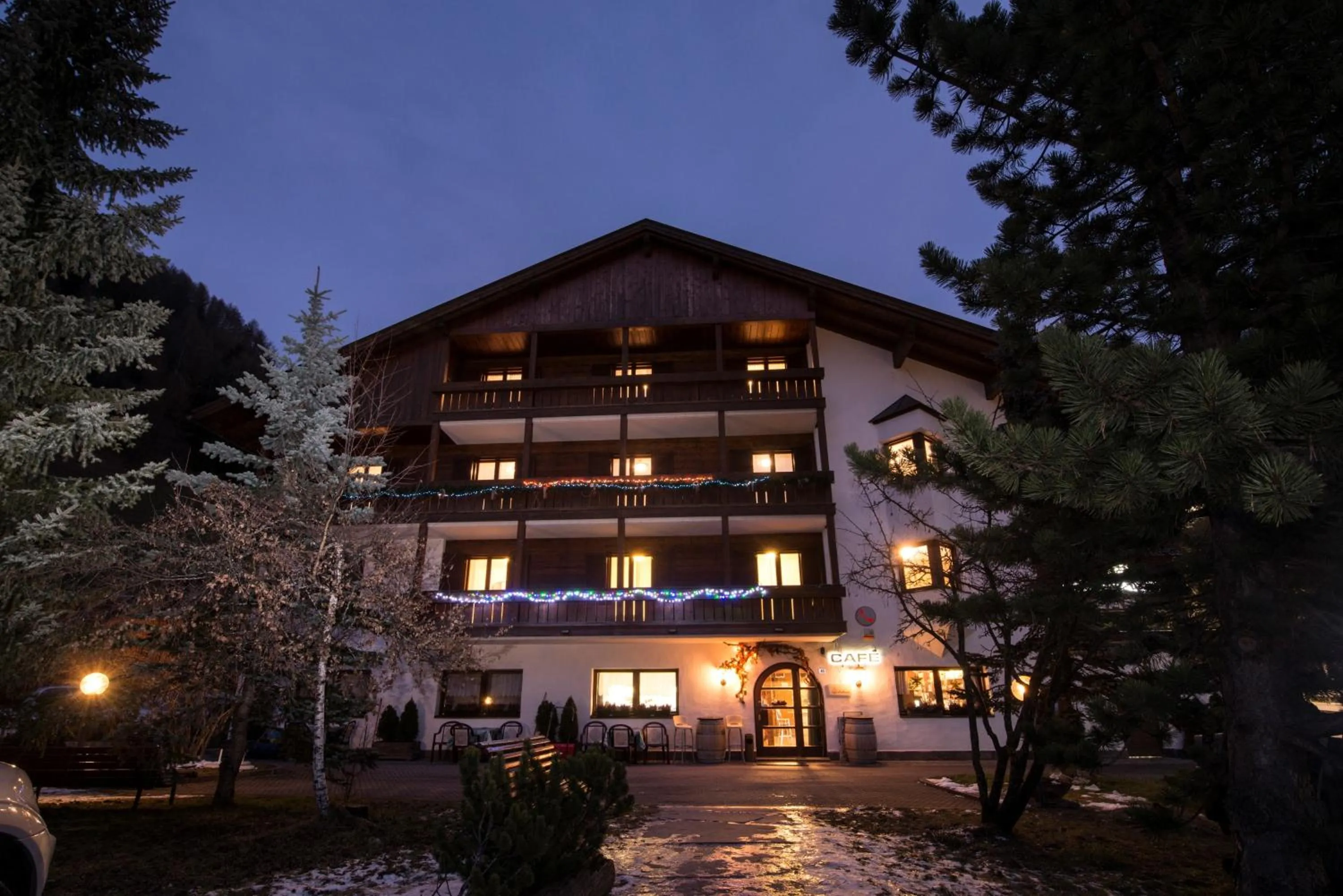 Facade/entrance in Hotel Casa Alpina - Alpin Haus