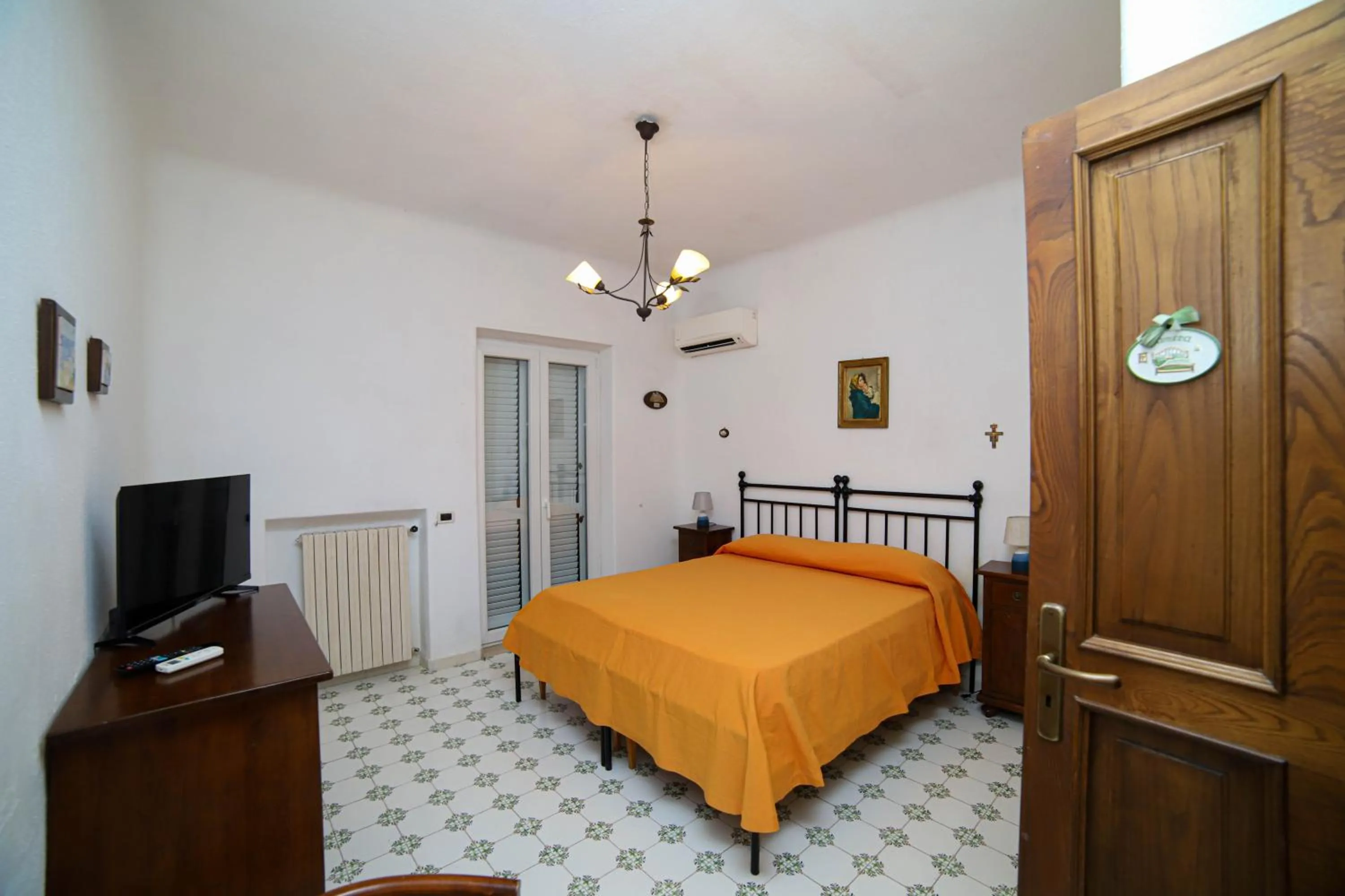 Bedroom, Bed in Sweetposeidon