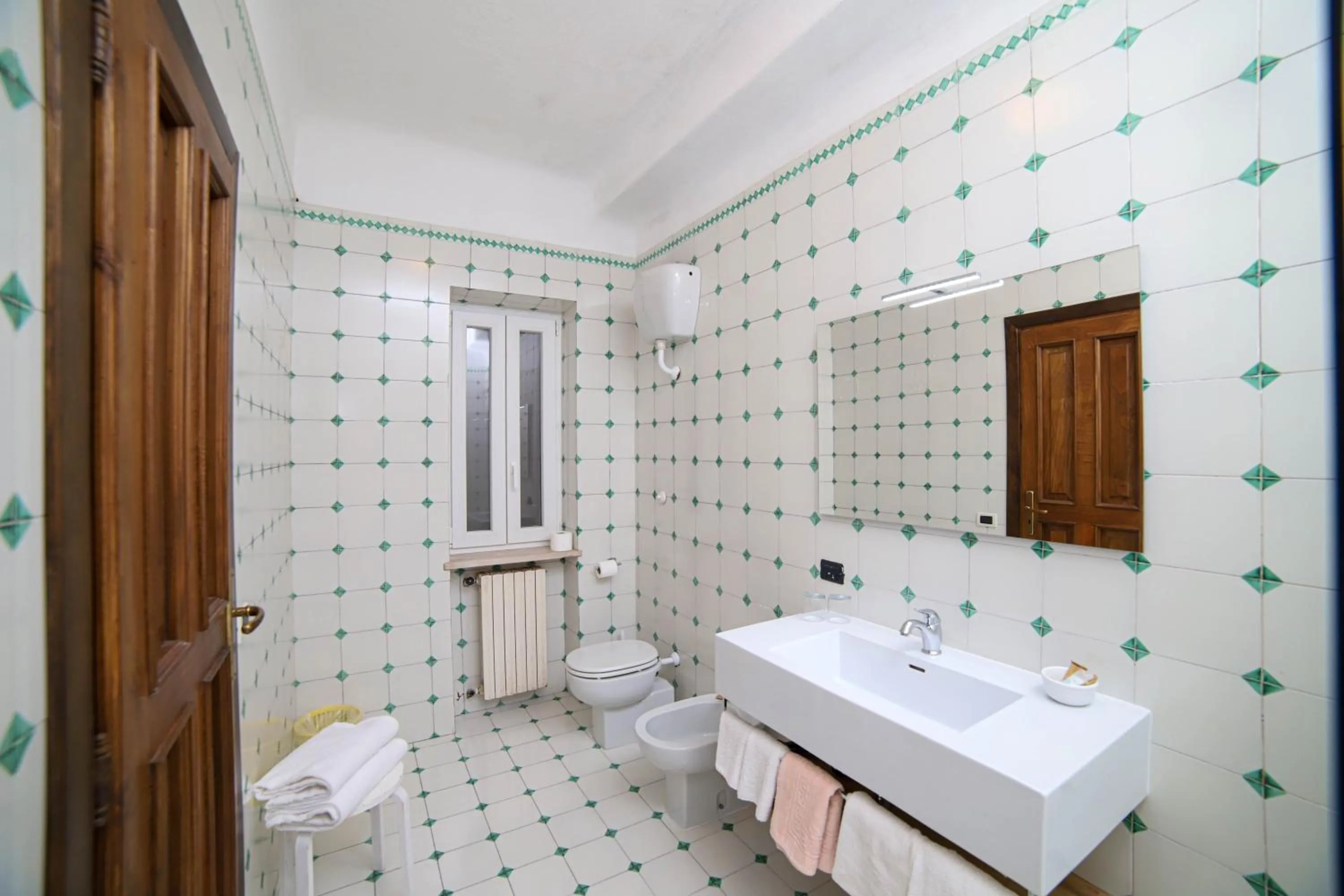 Bathroom in Sweetposeidon