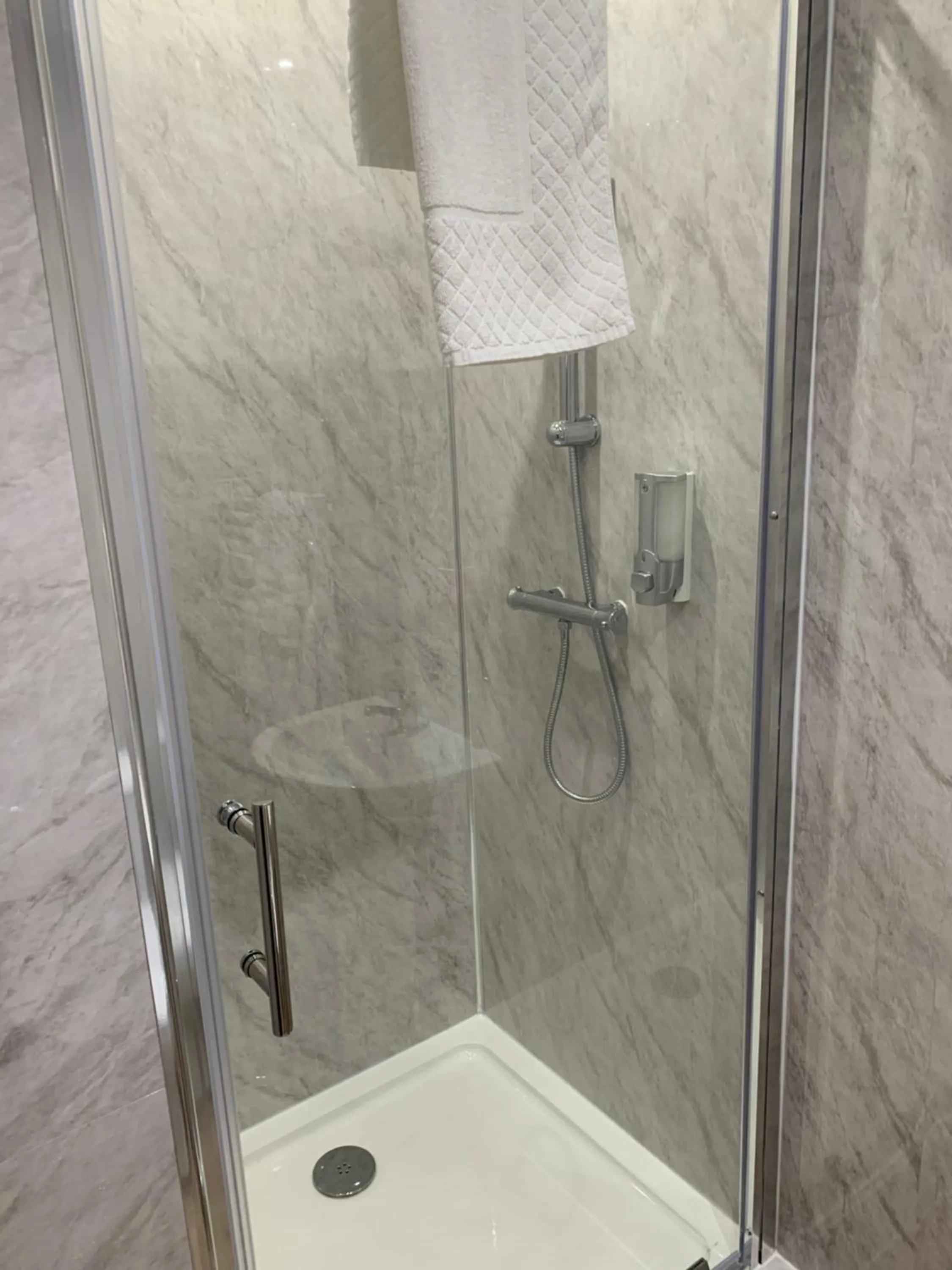 Shower in Rooms at the Inn