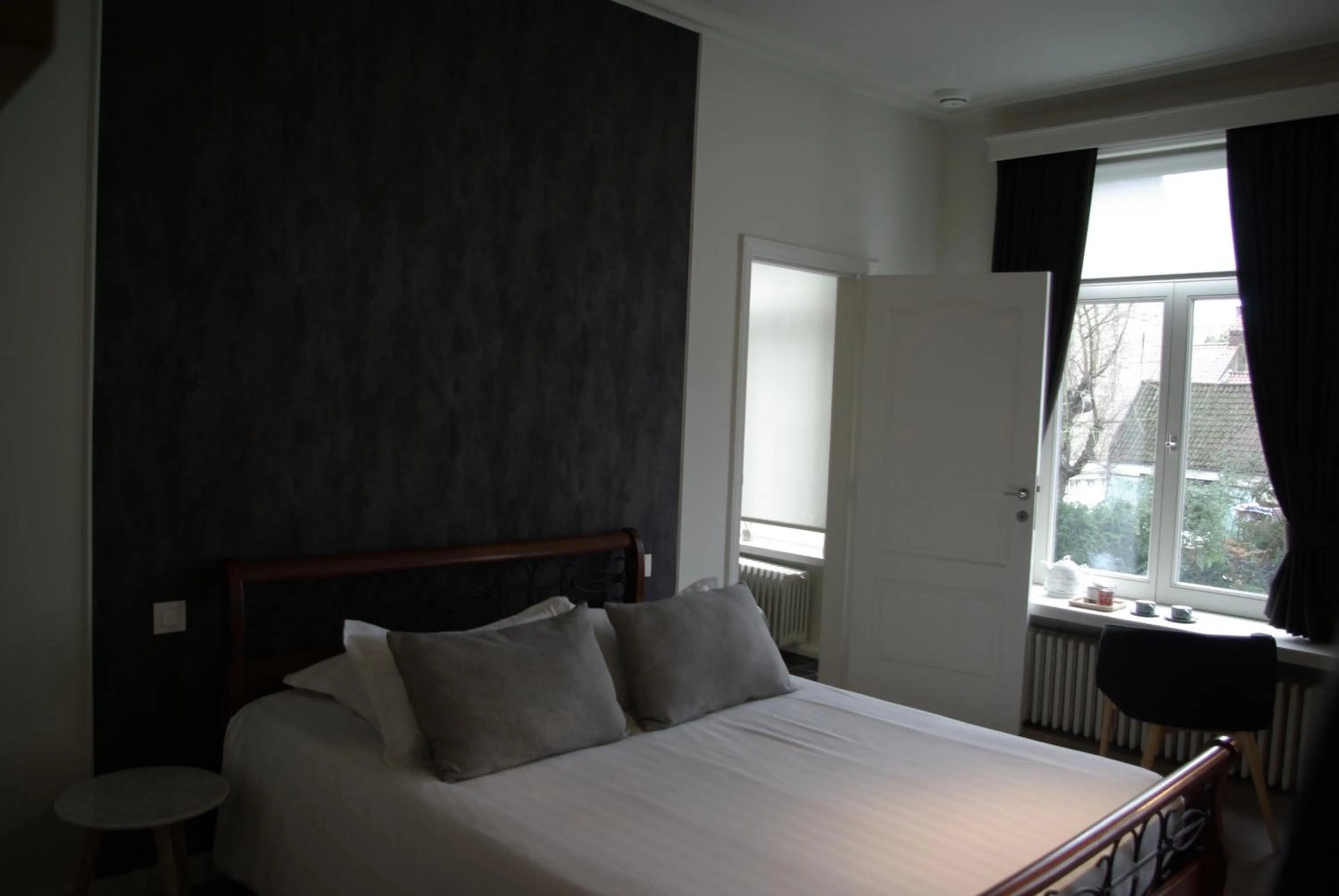 Photo of the whole room, Bed in B&B Huyze Weyne