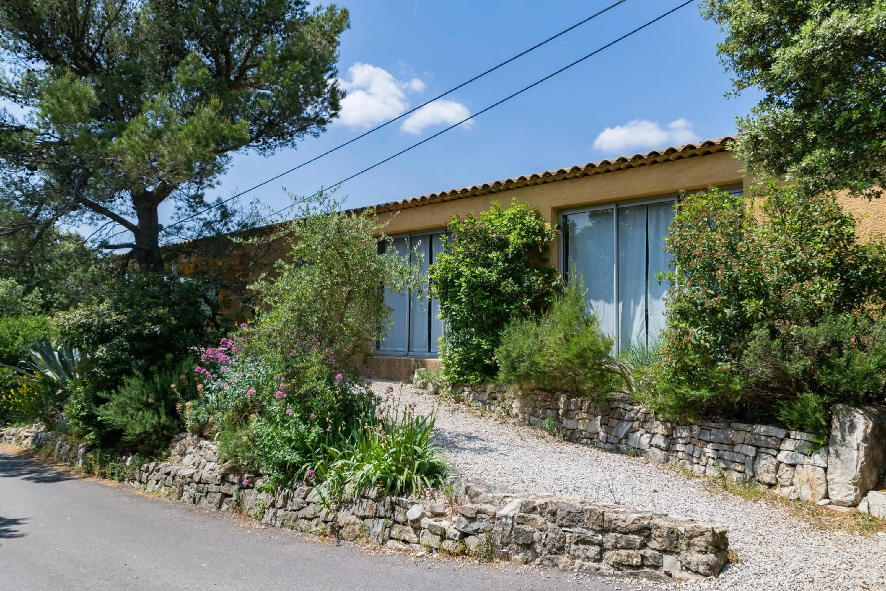 Natural landscape in Les Arbousiers Village Hôtel Provençal