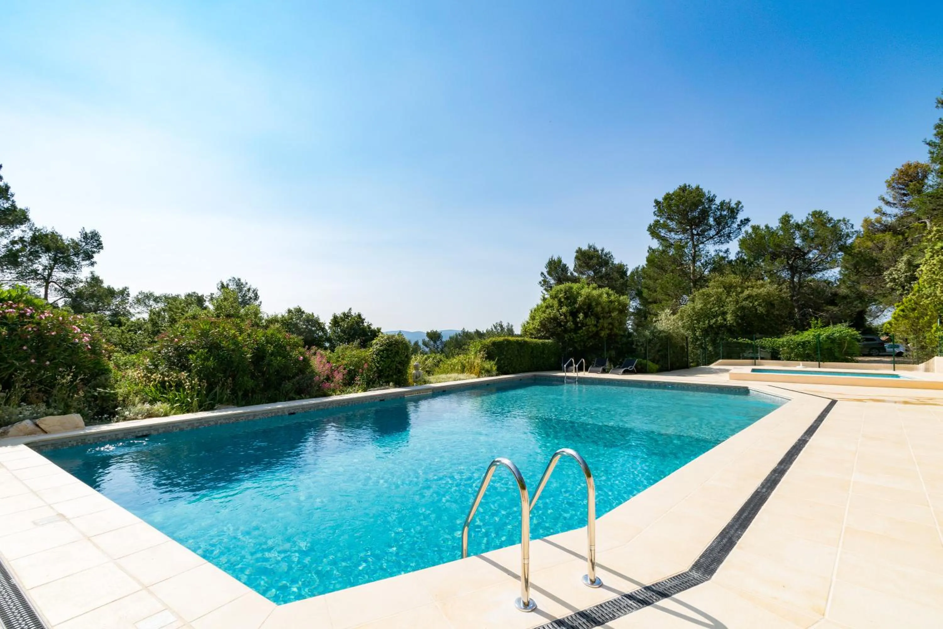 Mountain view in Les Arbousiers Village Hôtel Provençal