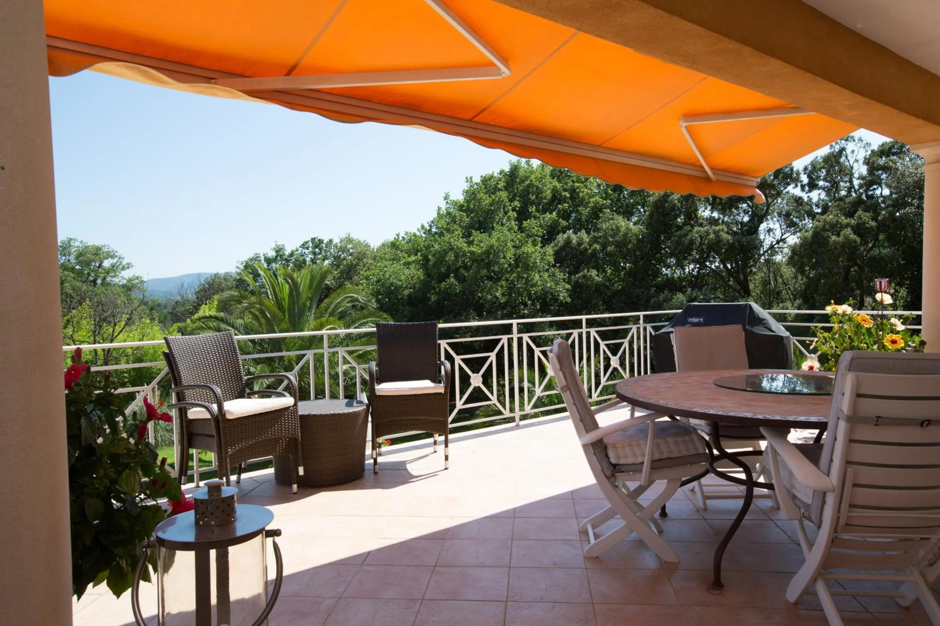 Decorative detail in La Tarentane