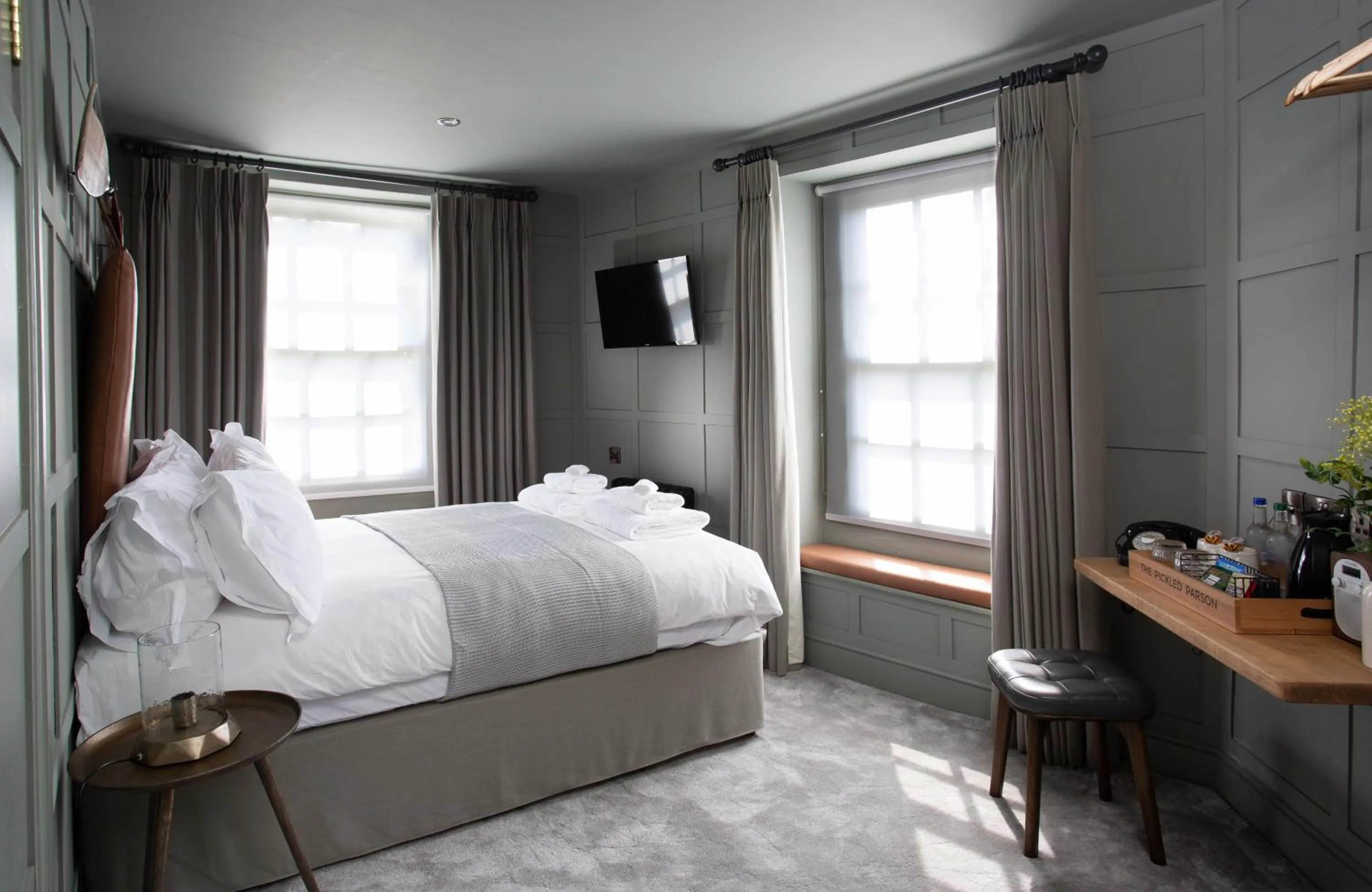 Photo of the whole room, Bed in The Pickled Parson of Sedgefield