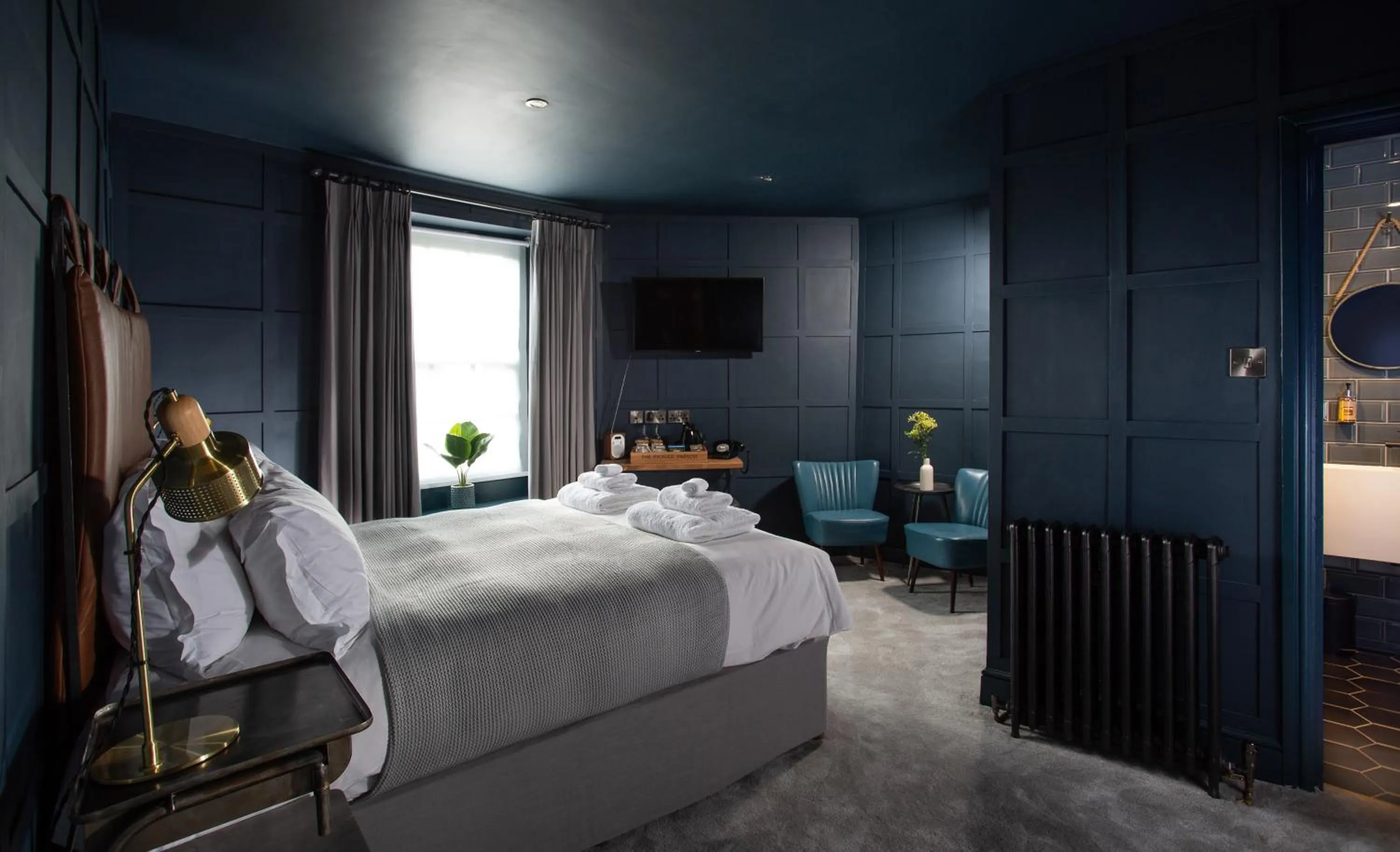 Photo of the whole room, Bed in The Pickled Parson of Sedgefield